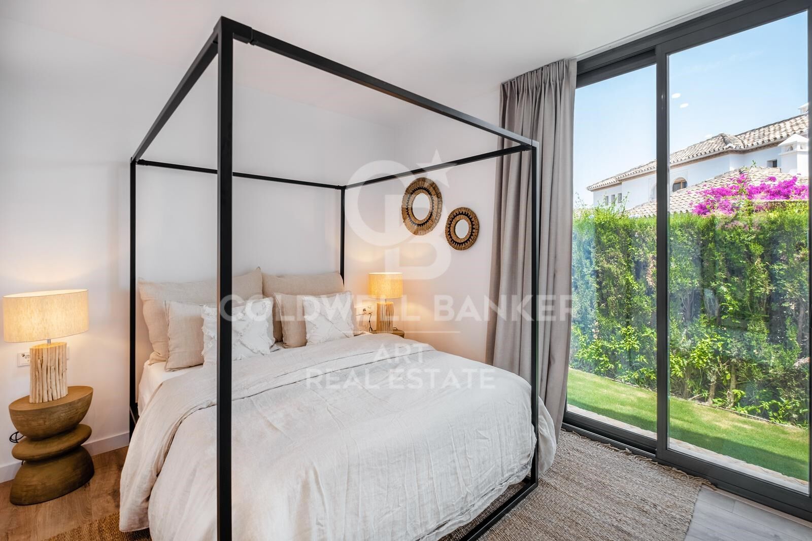 Villa mediterránea moderna con vistas al mar en Paraiso Alto, Benahavís