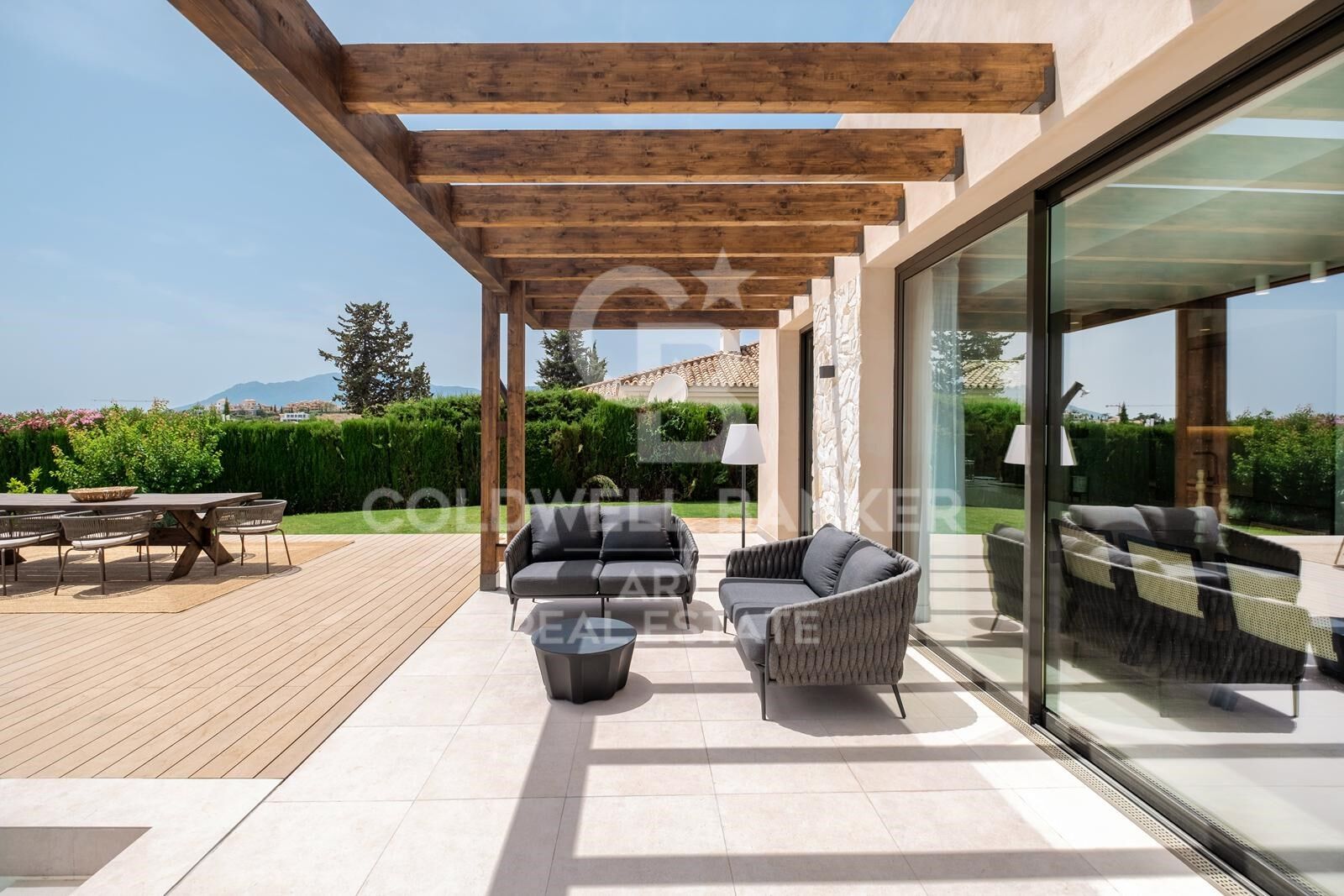 Villa mediterránea moderna con vistas al mar en Paraiso Alto, Benahavís