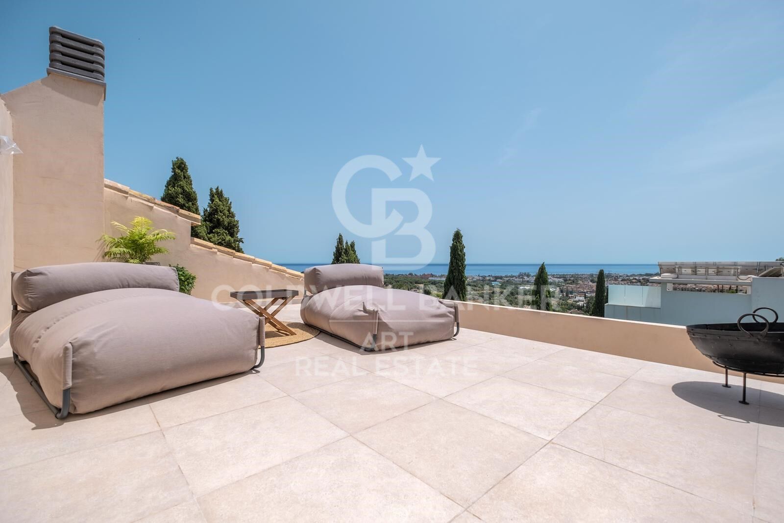 Villa mediterránea moderna con vistas al mar en Paraiso Alto, Benahavís