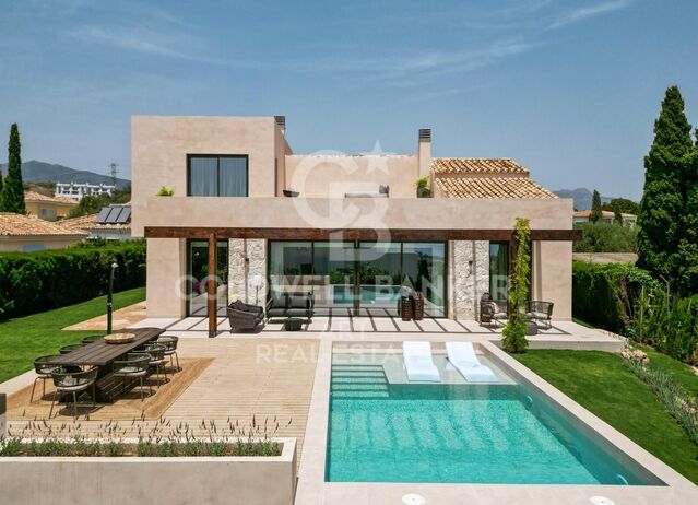 Villa mediterránea moderna con vistas al mar en Paraiso Alto, Benahavís