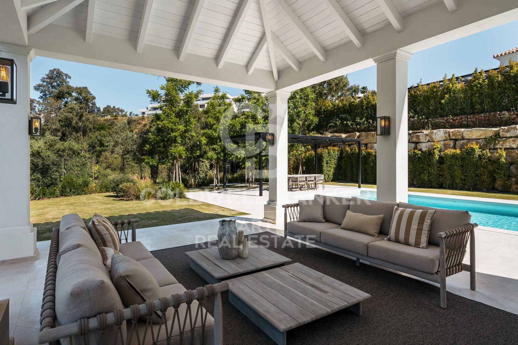 Elegante villa de estilo francés en La Cerquilla, Nueva Andalucía