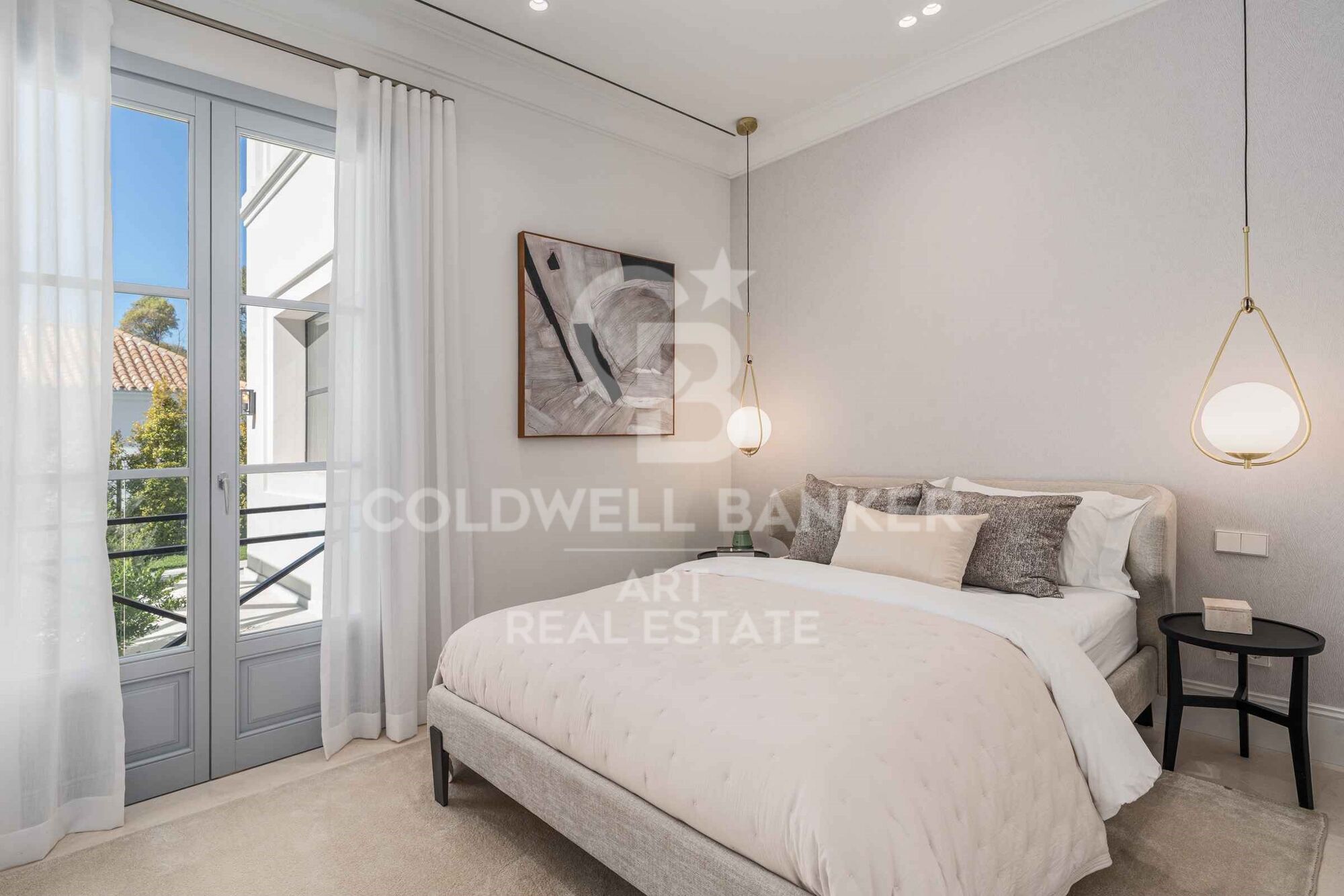 Elegant French-inspired villa in La Cerquilla, Nueva Andalucía