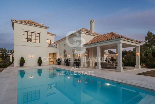 Elegant French-inspired villa in La Cerquilla, Nueva Andalucía