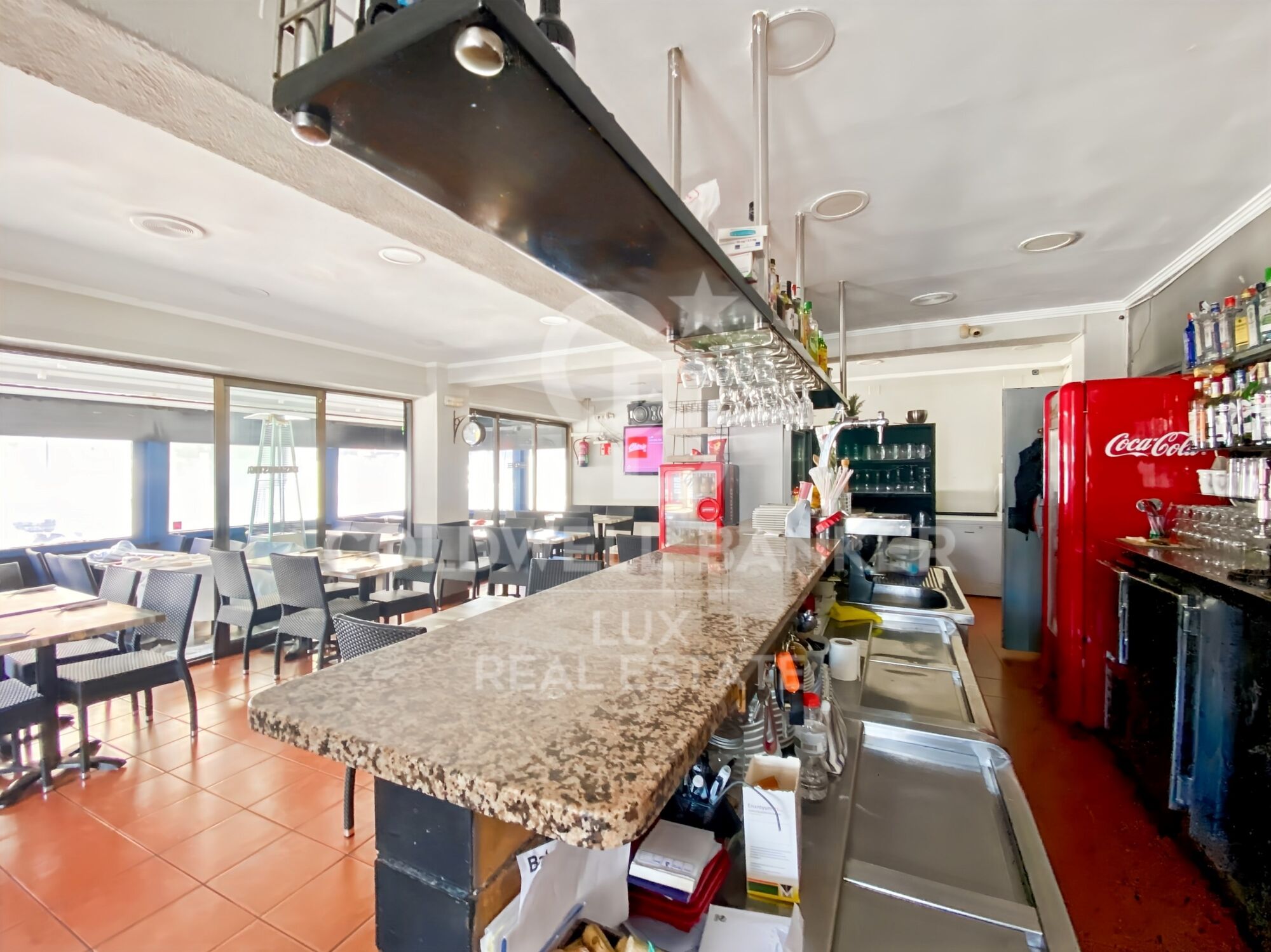 À L'Escala, vente d'un restaurant (murs + fond) avec appartement