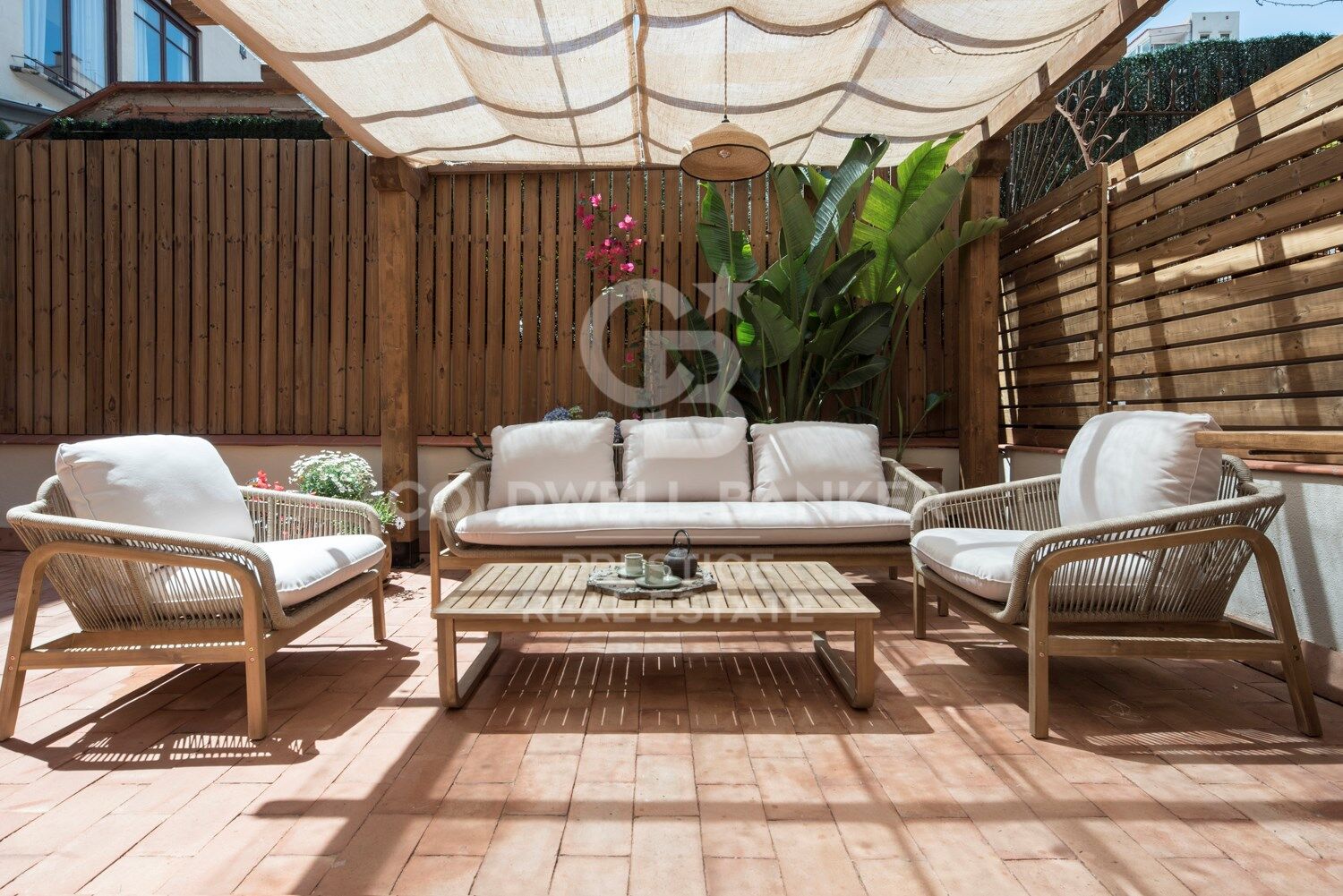 Appartement avec terrasse in 'La Dreta de l'Eixample ', Barcelona