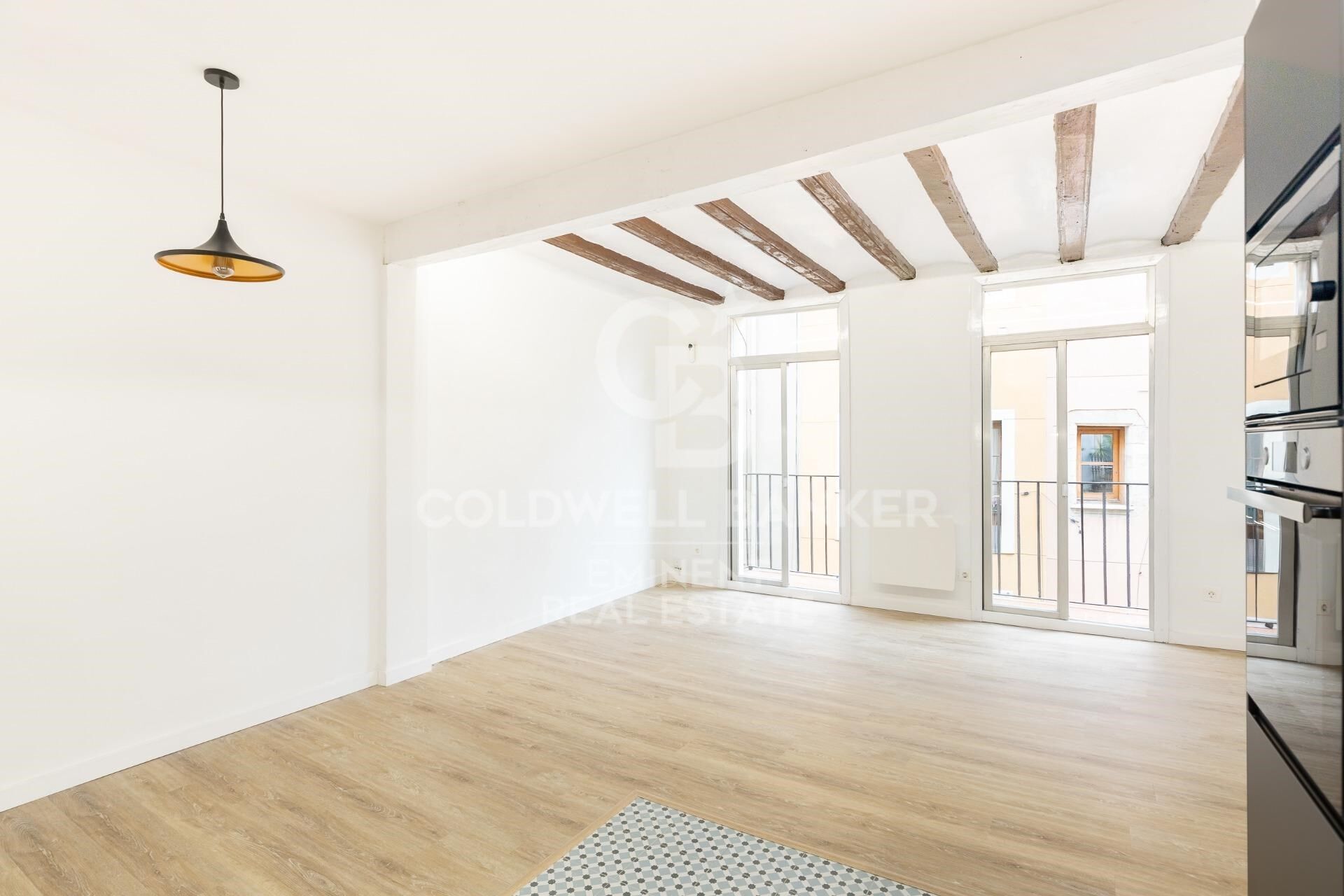 Charming renovated flat in a typical building in Santa Caterina and La Ribera