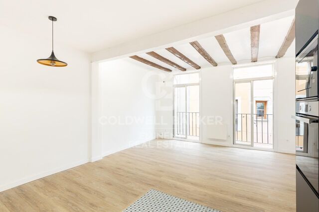 Charming renovated flat in a typical building in Santa Caterina and La Ribera