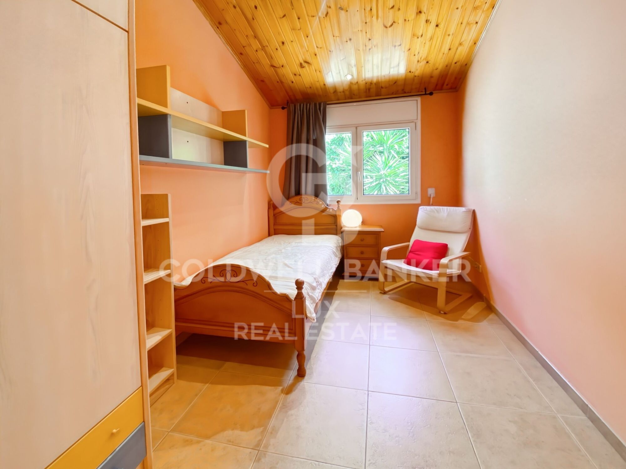 House + plot with tourist license for sale in Llançà