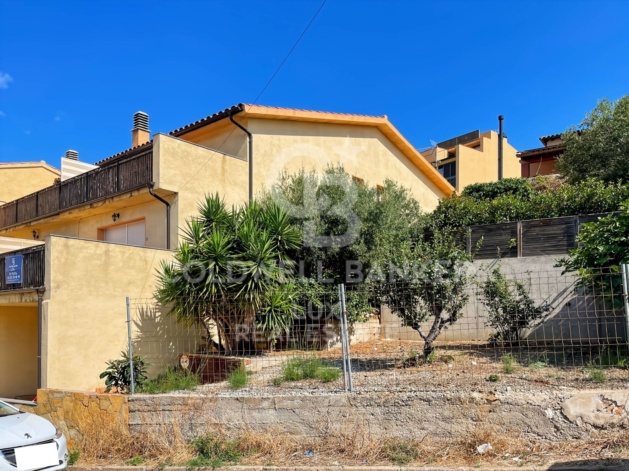 House + plot with tourist license for sale in Llançà