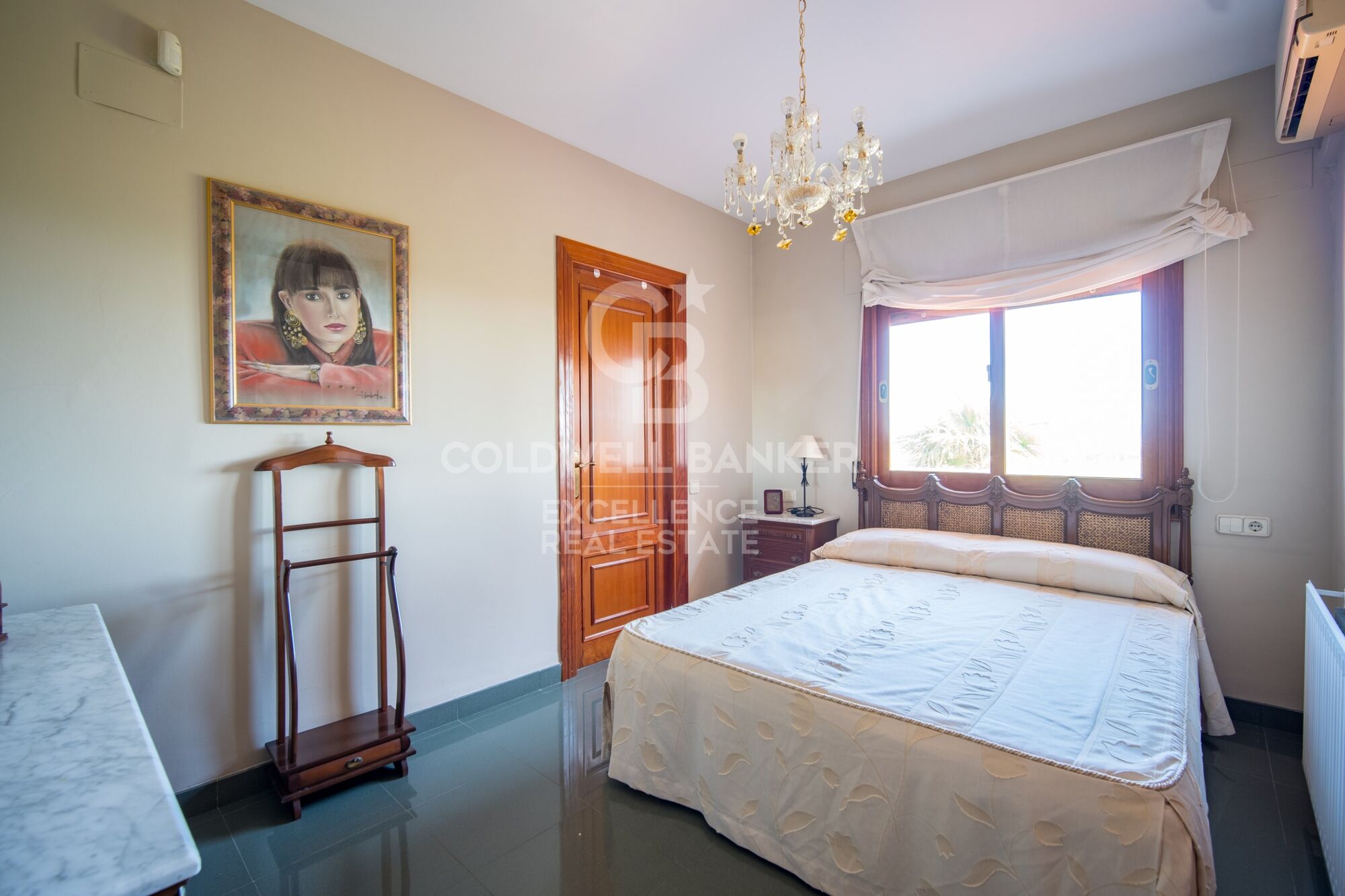 Exclusiva Villa de lujo en Chiva con piscina y vistas espectaculares