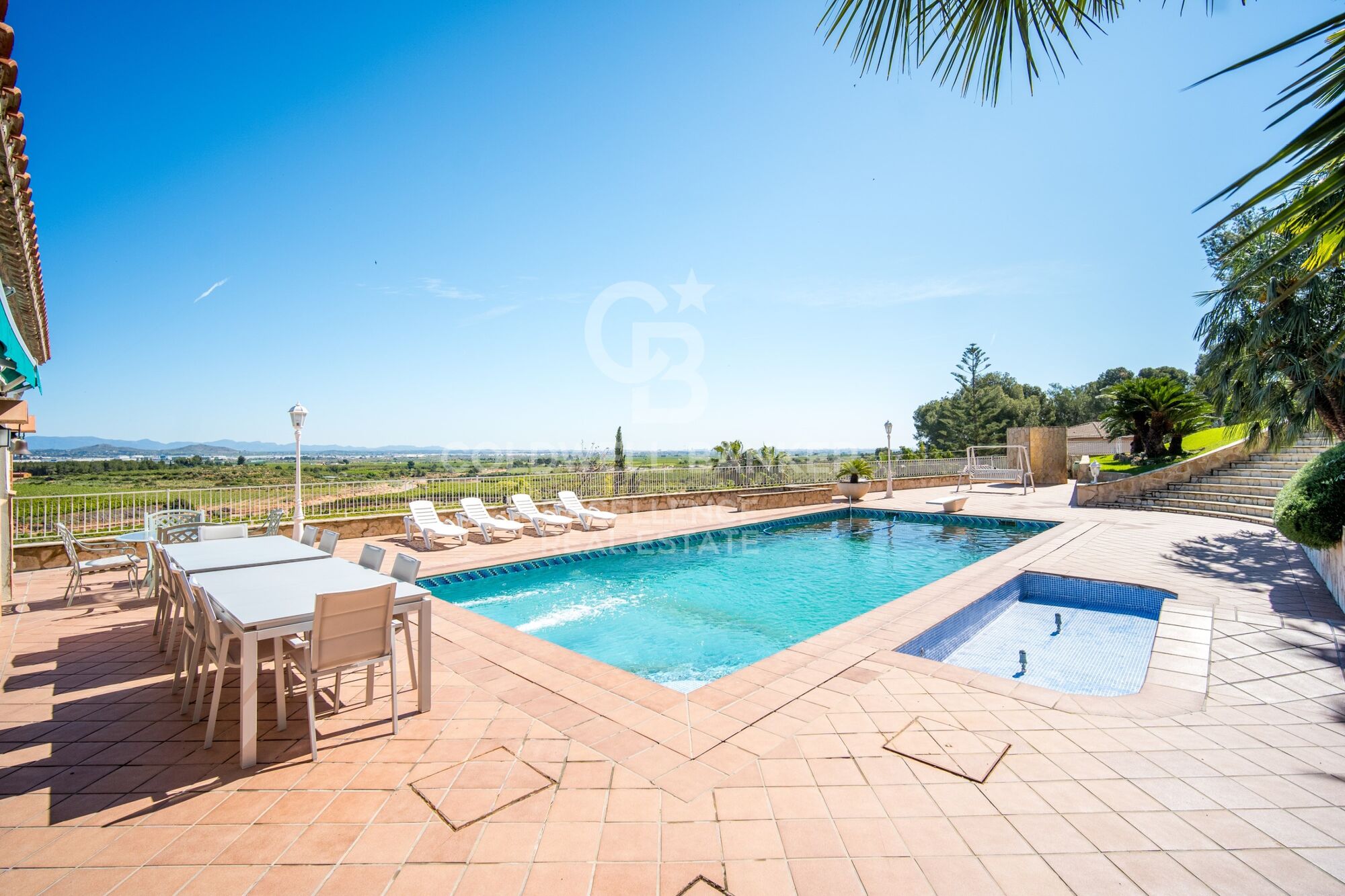 Villa de Luxe Exclusive à Sierra Perenchiza avec Piscine et Vue Spectaculaire