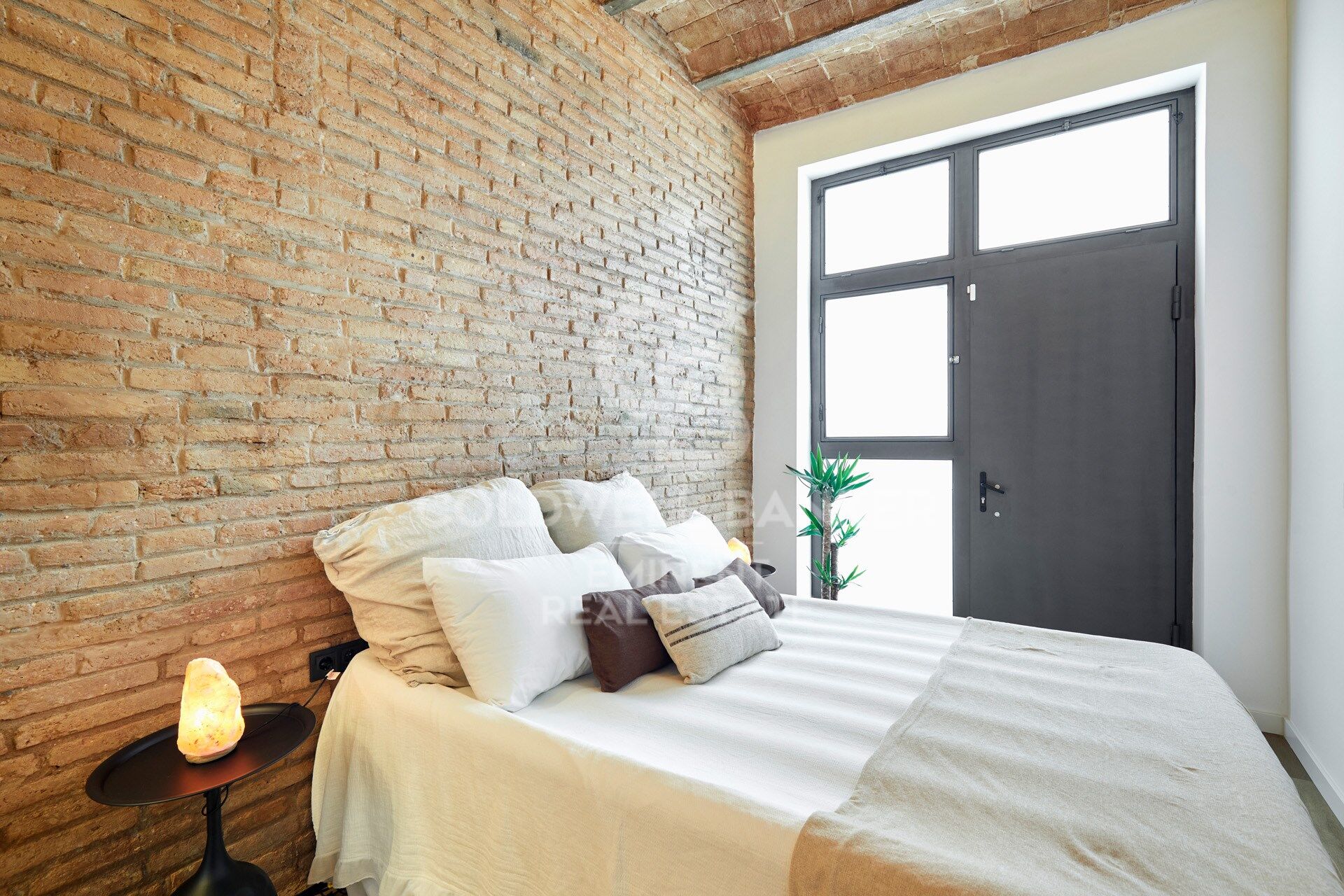 Dúplex D1 , obra nueva de 96m² con solarium y piscina comunitaria