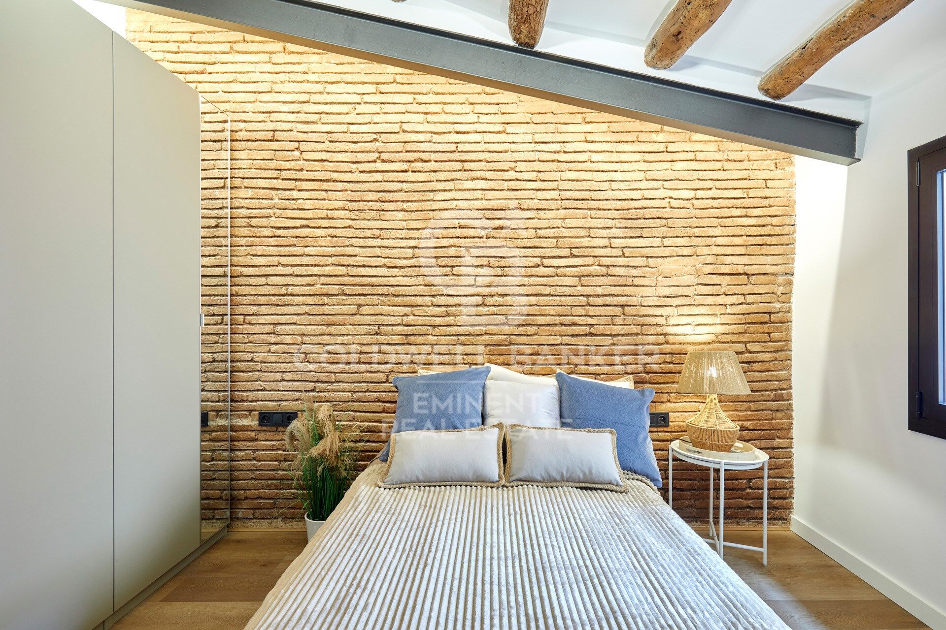 Dúplex D1 , obra nueva de 96m² con solarium y piscina comunitaria