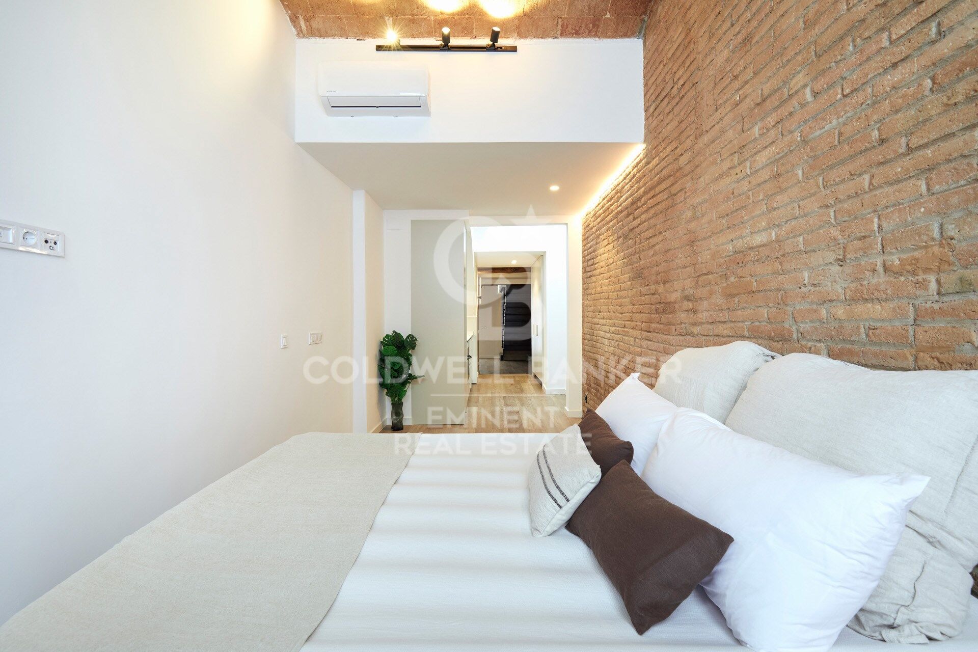 Dúplex D1 , obra nueva de 96m² con solarium y piscina comunitaria