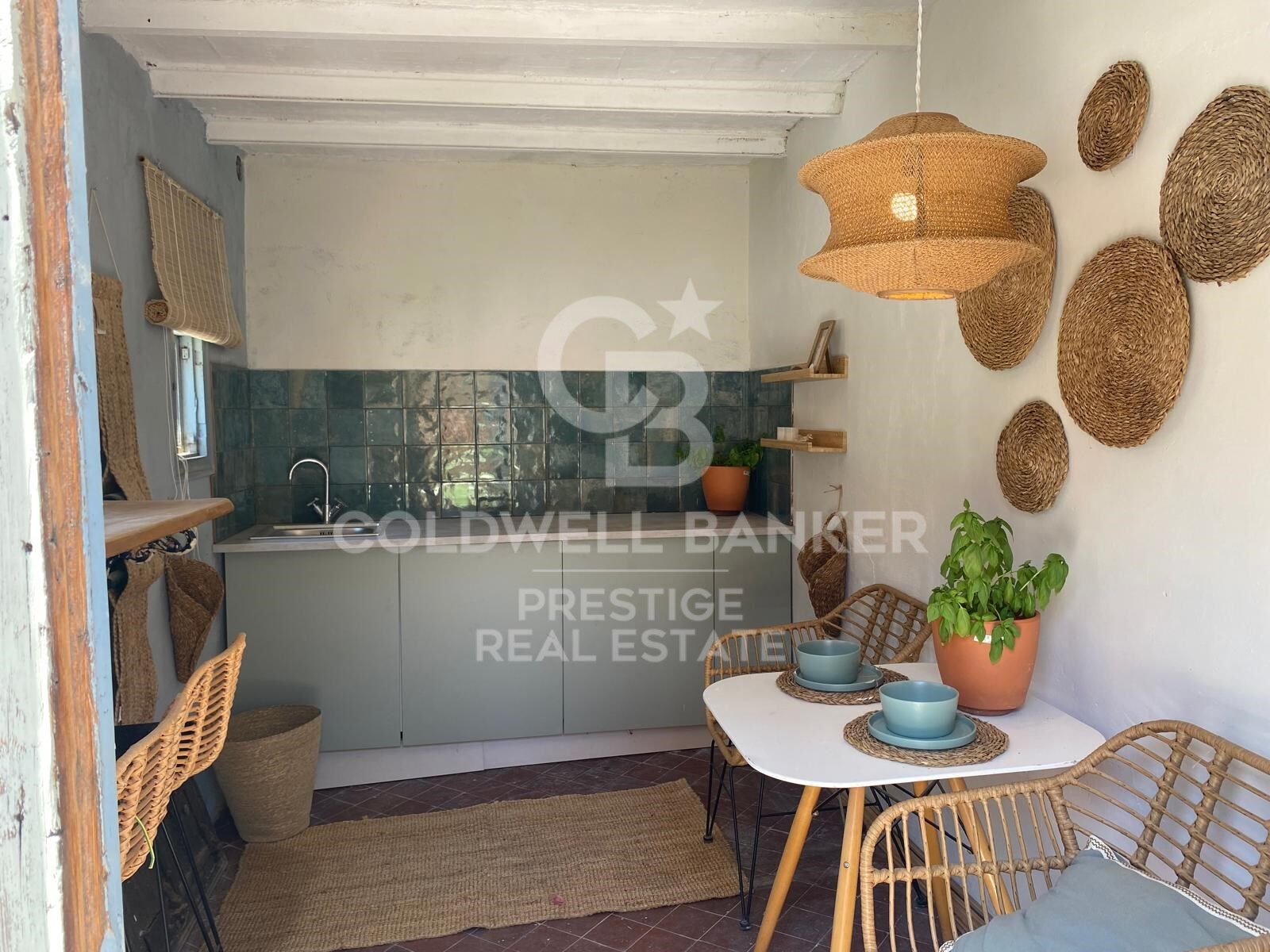 Appartement rénové à vendre avec grande terrasse à l'Eixample Barcelone