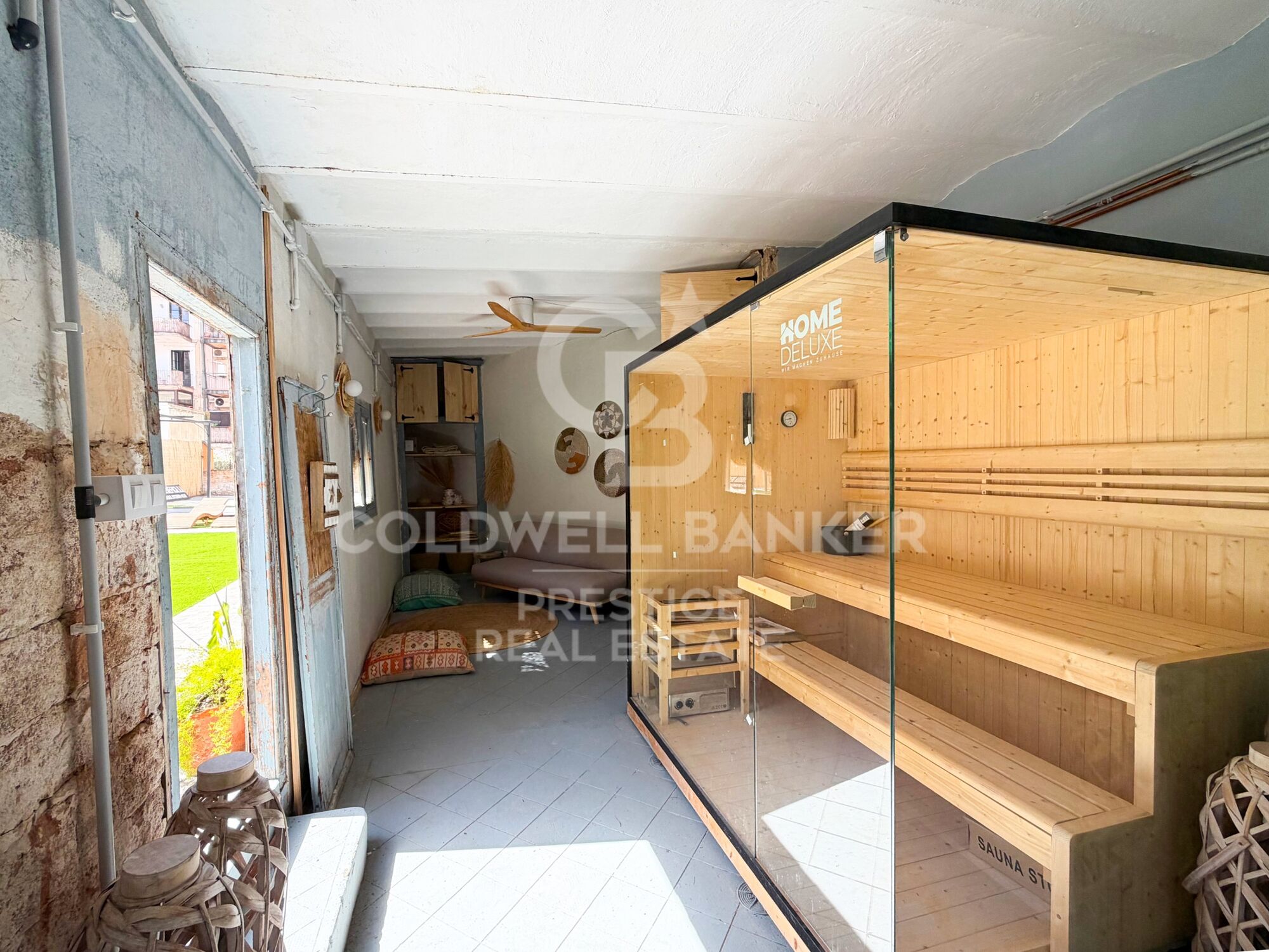 Appartement rénové à vendre avec grande terrasse à l'Eixample Barcelone