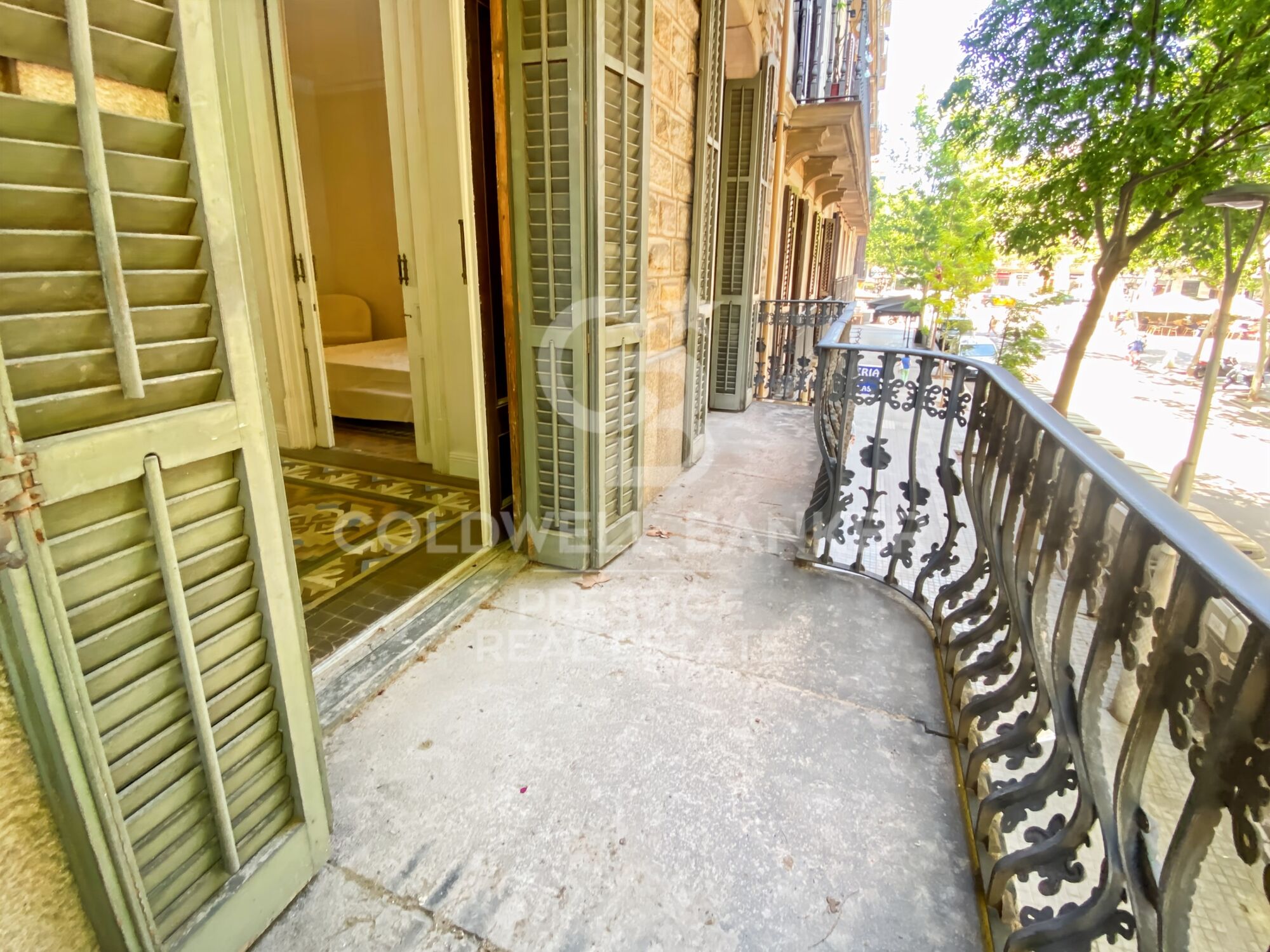 Piso reformado con gran terraza en Eixample Esquerra , Barcelona