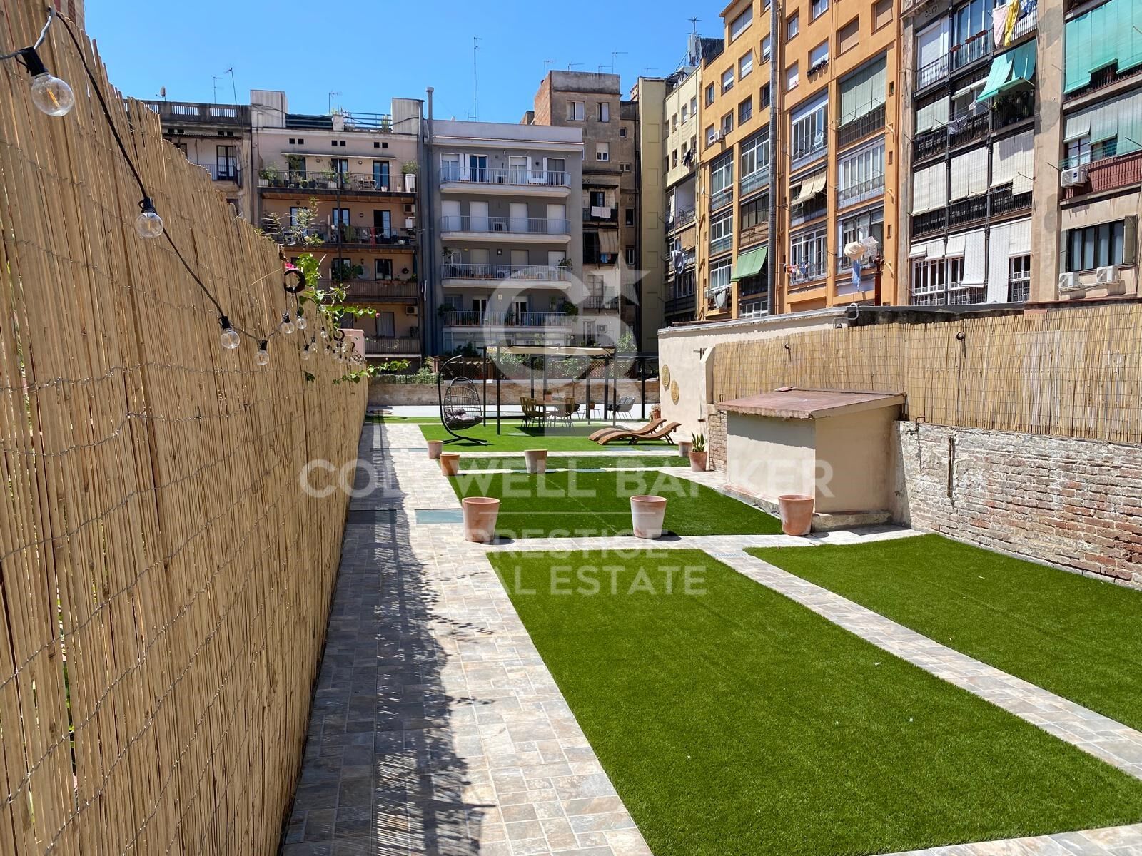 Piso reformado con gran terraza en Eixample Esquerra , Barcelona