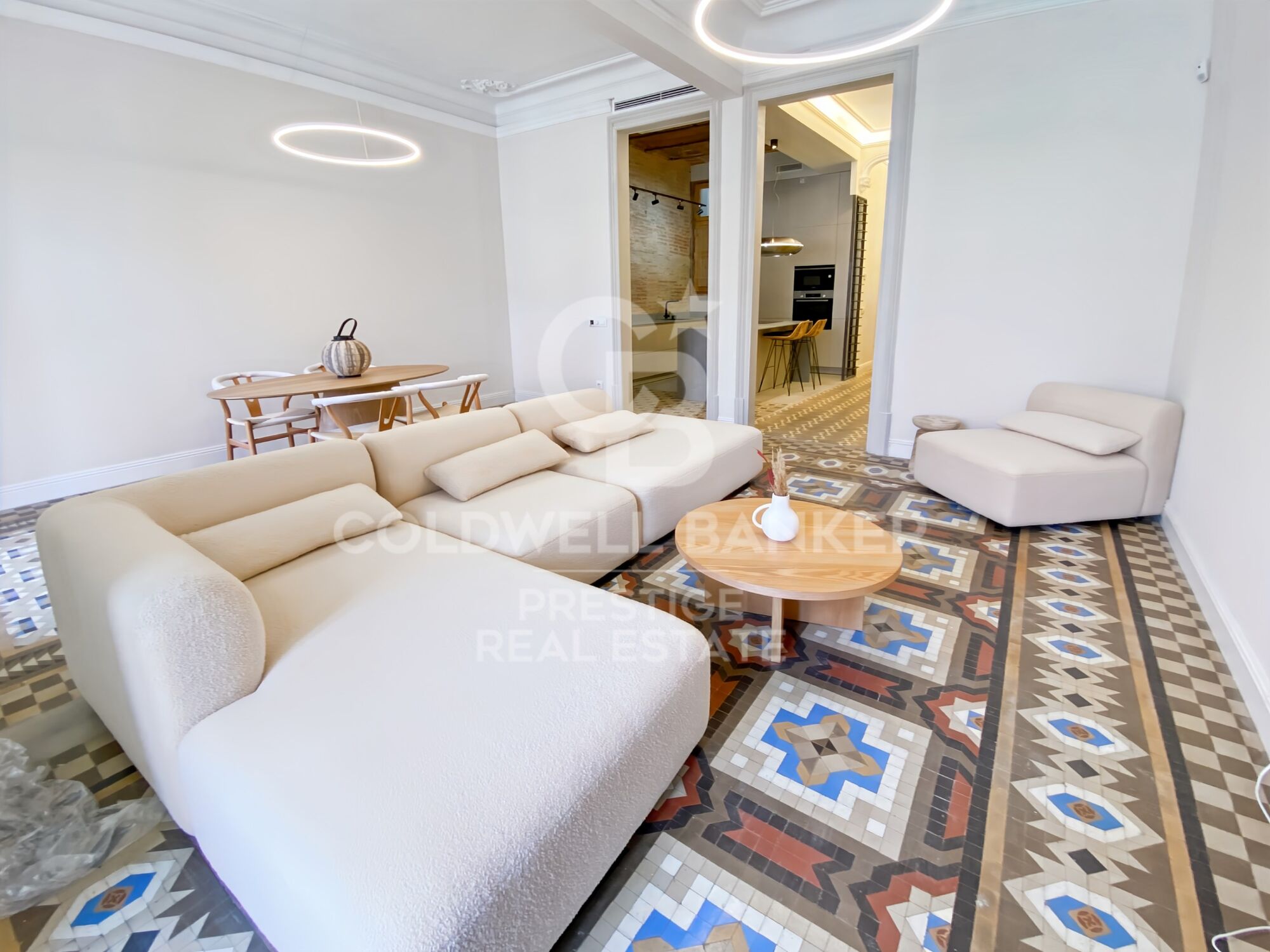 Piso reformado con gran terraza en Eixample Esquerra , Barcelona