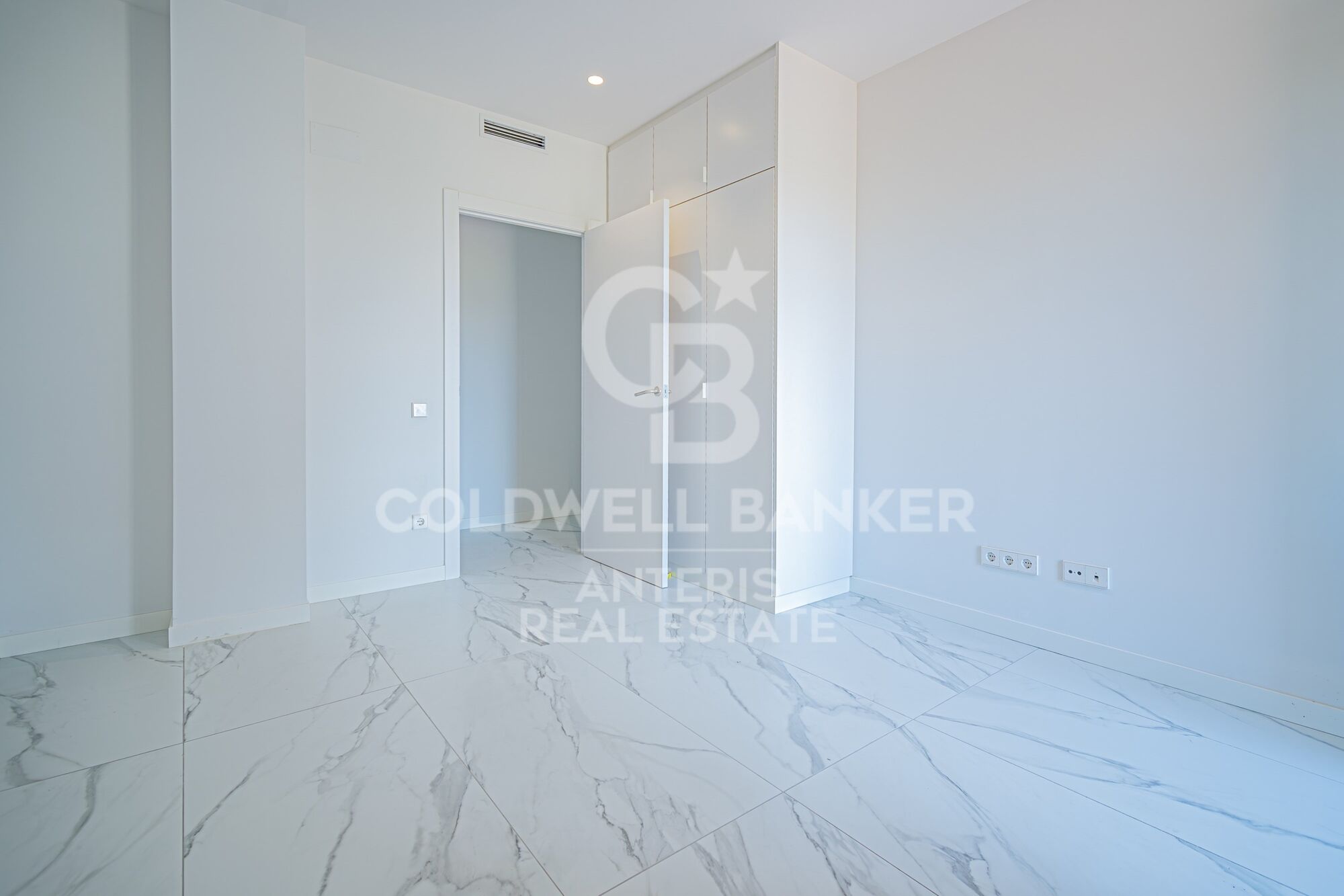 Penthouse 4 Bedrooms Sale Barcelona