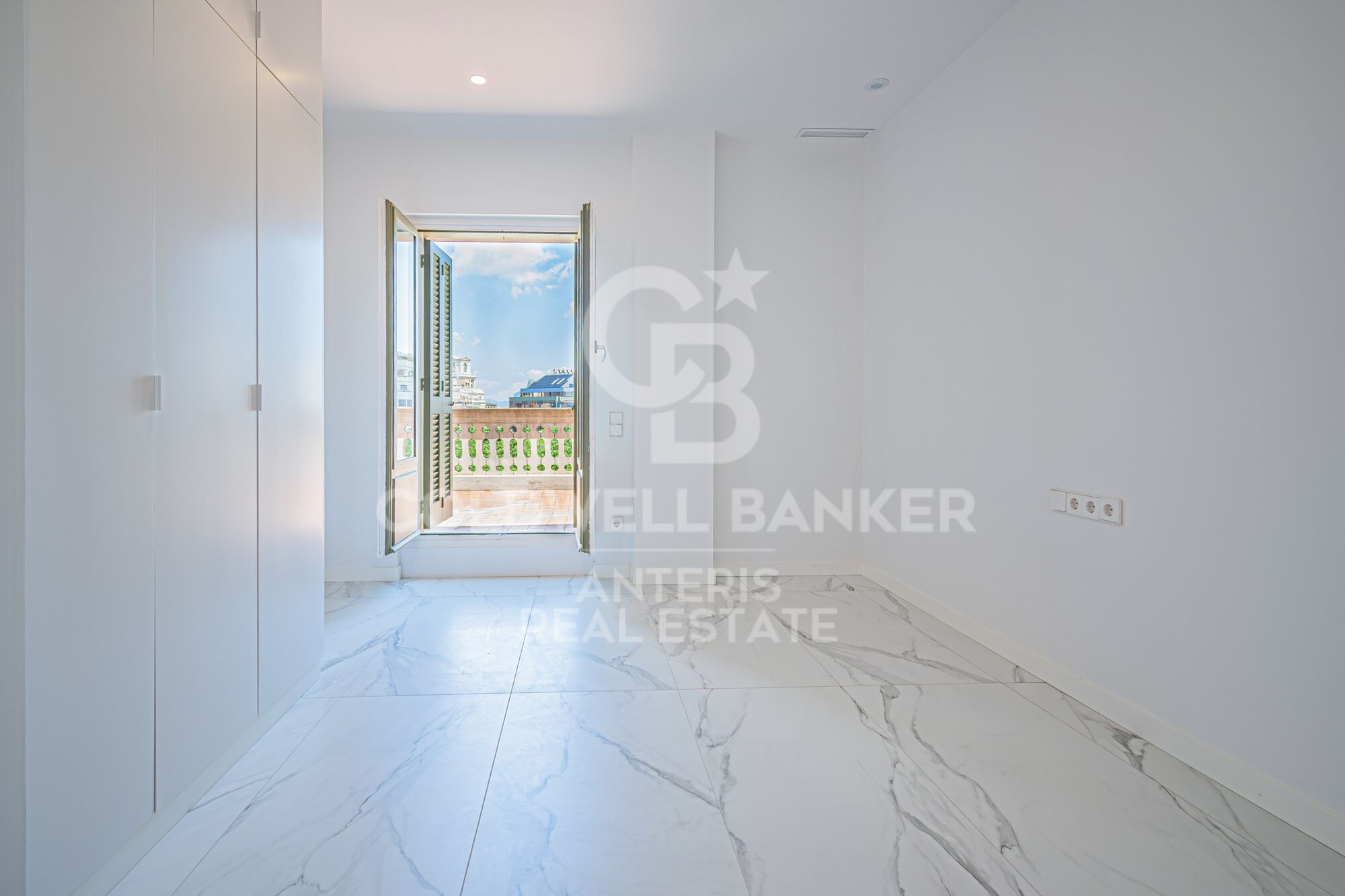 Penthouse 4 Bedrooms Sale Barcelona