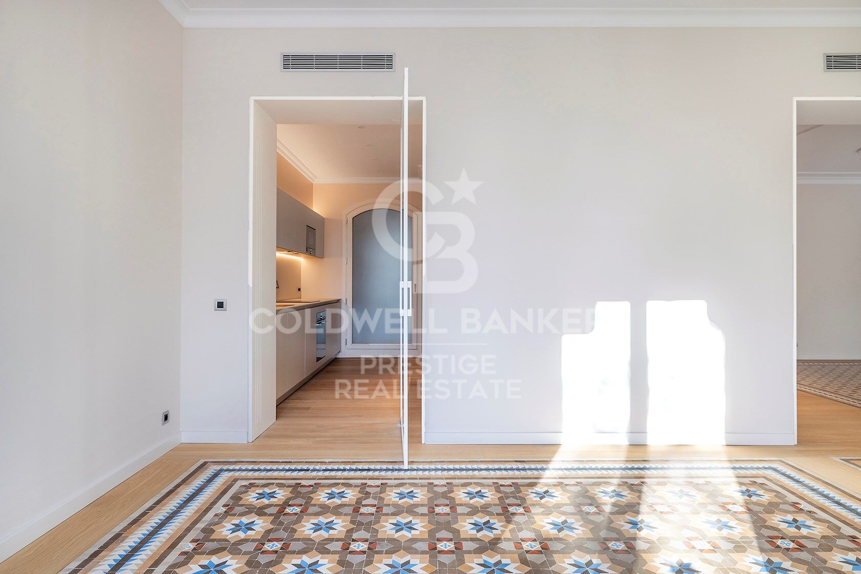 Dernières unités face au Port de Barcelone.