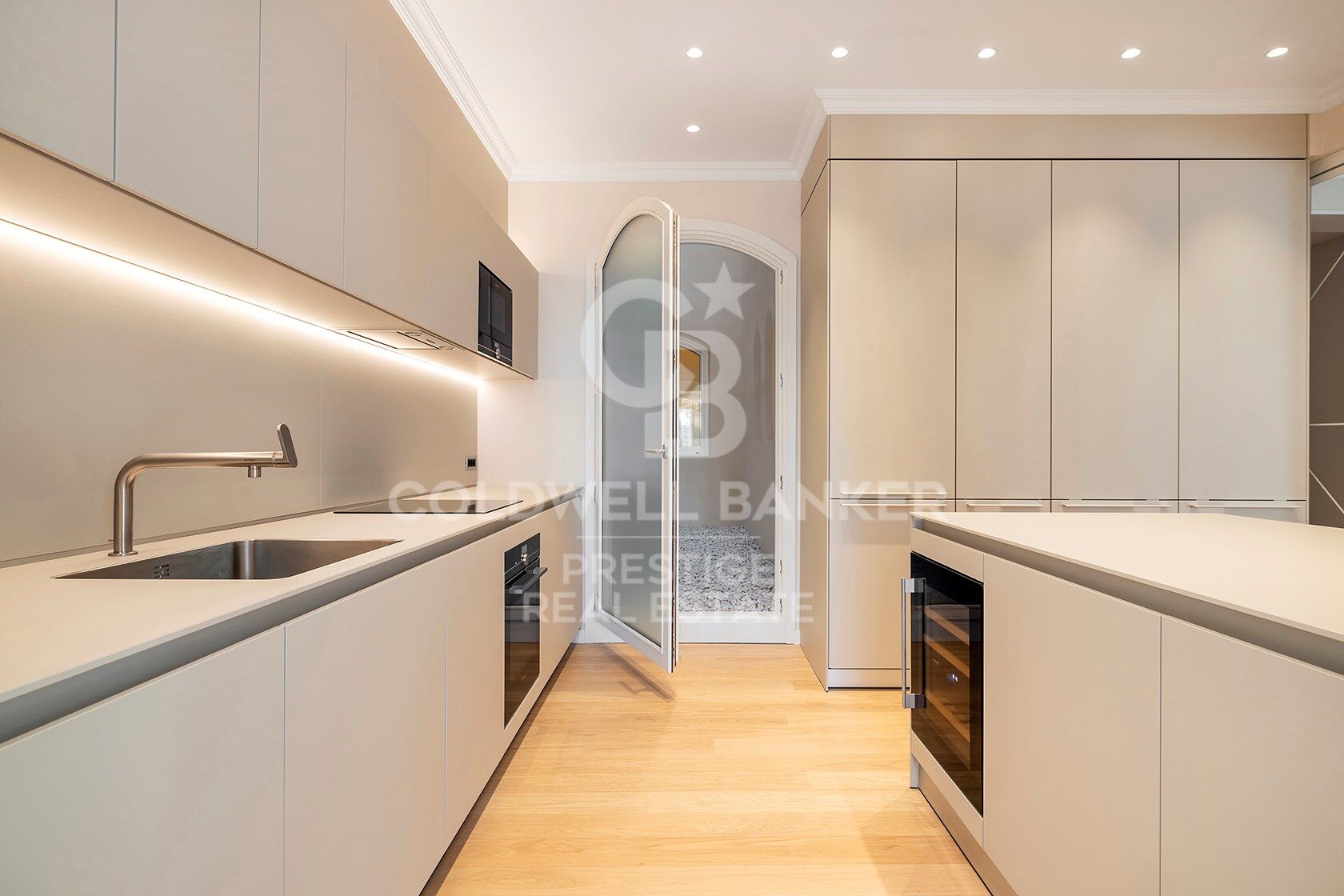 Last units facing the Port of Barcelona.