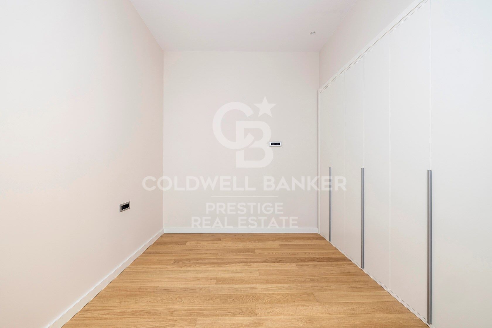 Dernières unités face au Port de Barcelone.