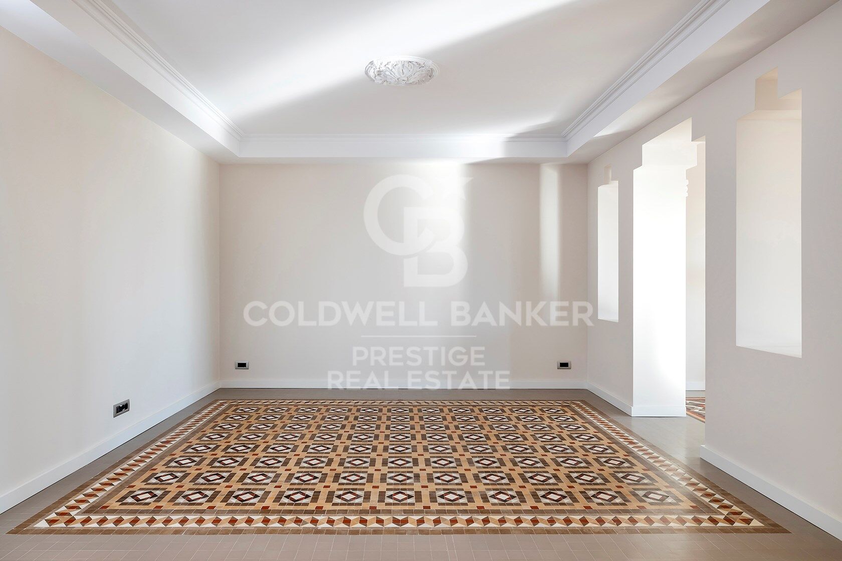 Letzte Einheiten mit Blick auf den Hafen von Barcelona