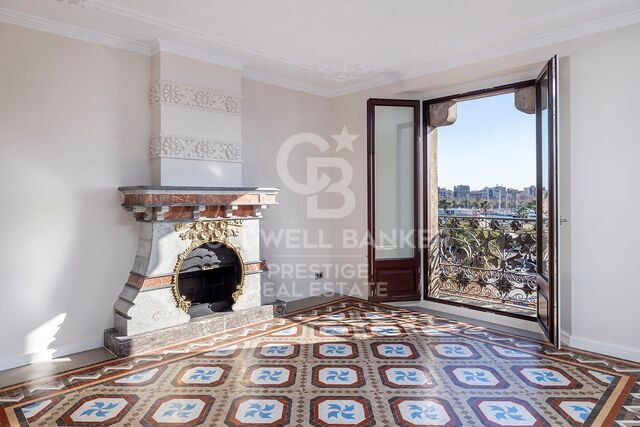 Apartamento de lujo frente al Puerto de Barcelona con piscina comunitaria