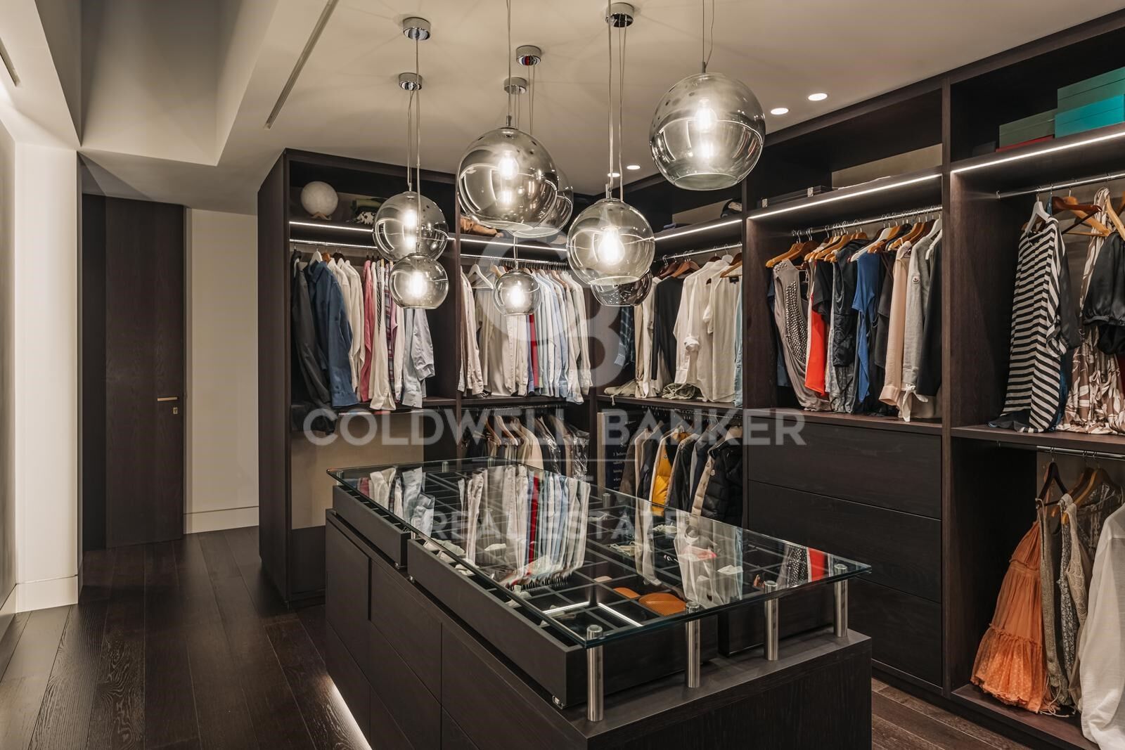 Zeitgenössische Luxusvilla mit Panoramablick in La Alqueria