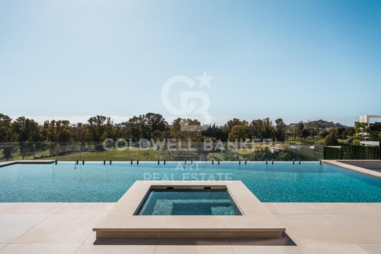 Contemporary luxury villa with panoramic views on frontline golf in La Alqueria