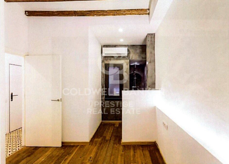 Renovated apartment in the heart of El Raval ,Barcelona