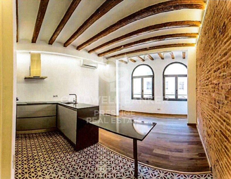 Renovated apartment in the heart of El Raval ,Barcelona