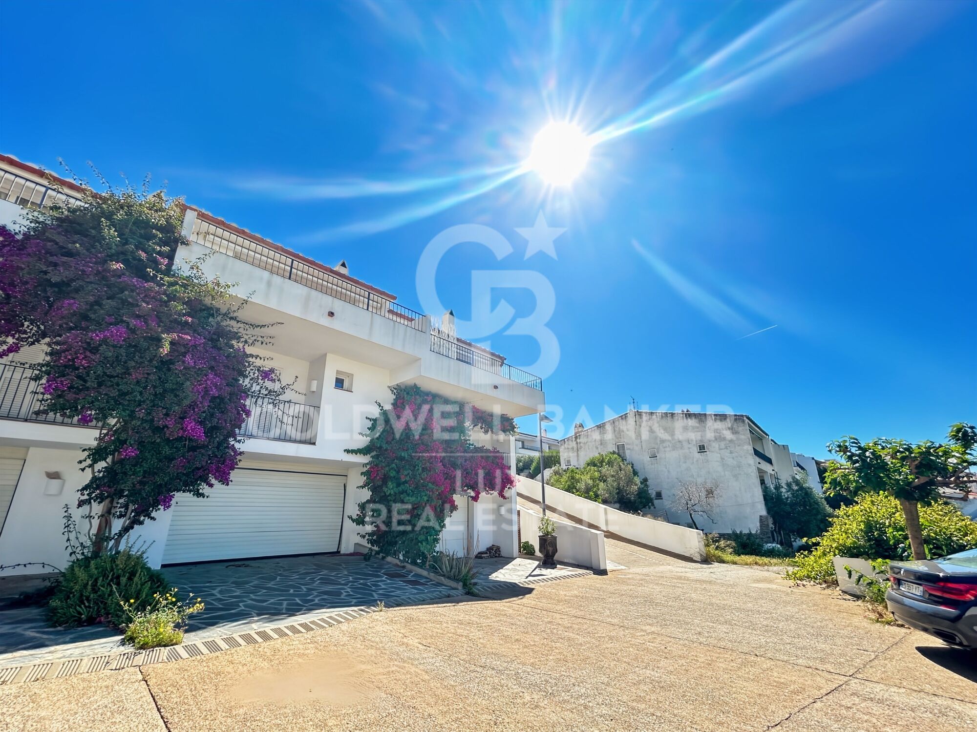 House very close to the beach with sea view and garage in Cadaqués