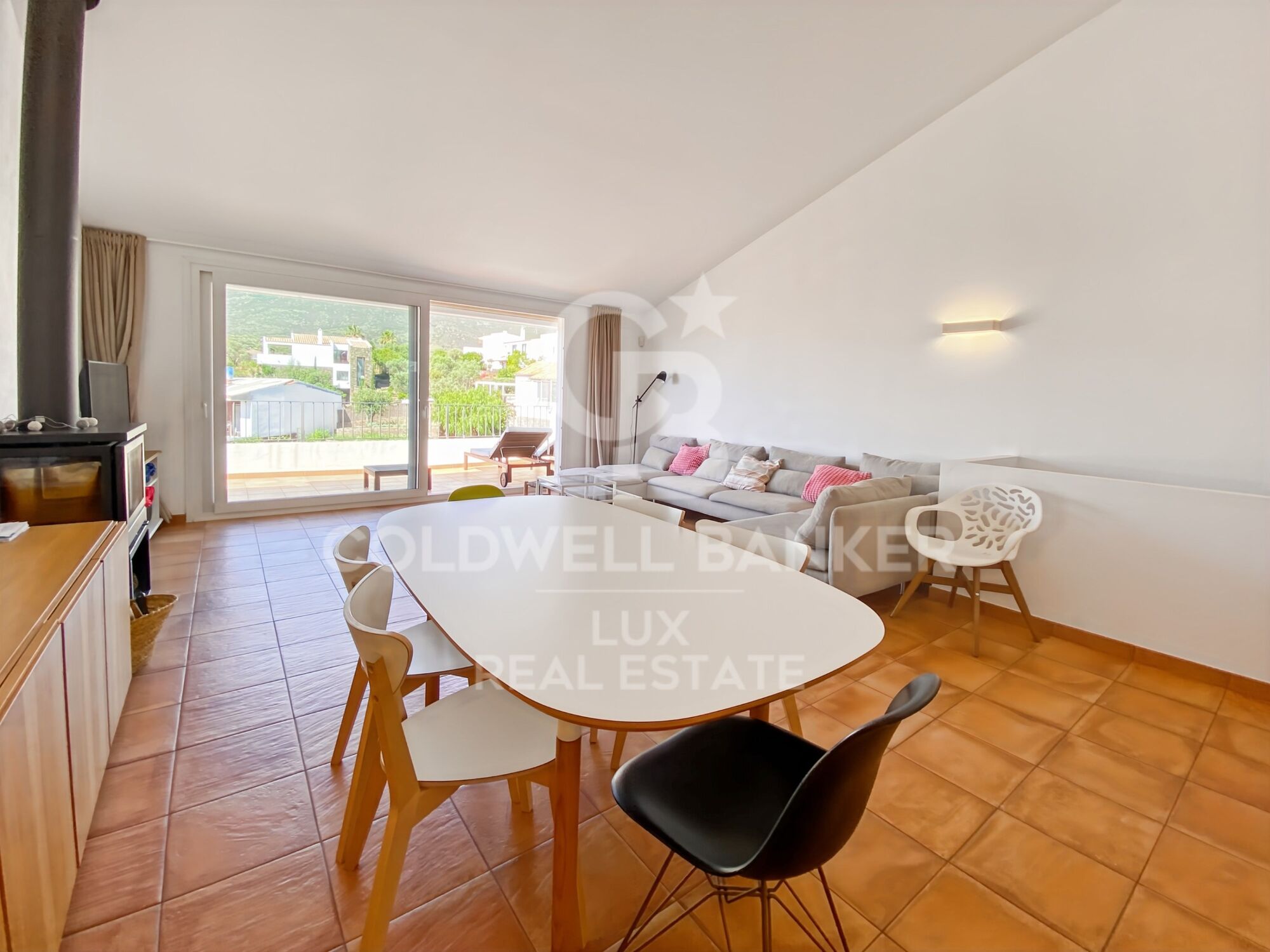 Casa muy cerca de la playa con vistas al mar y garaje en Cadaqués