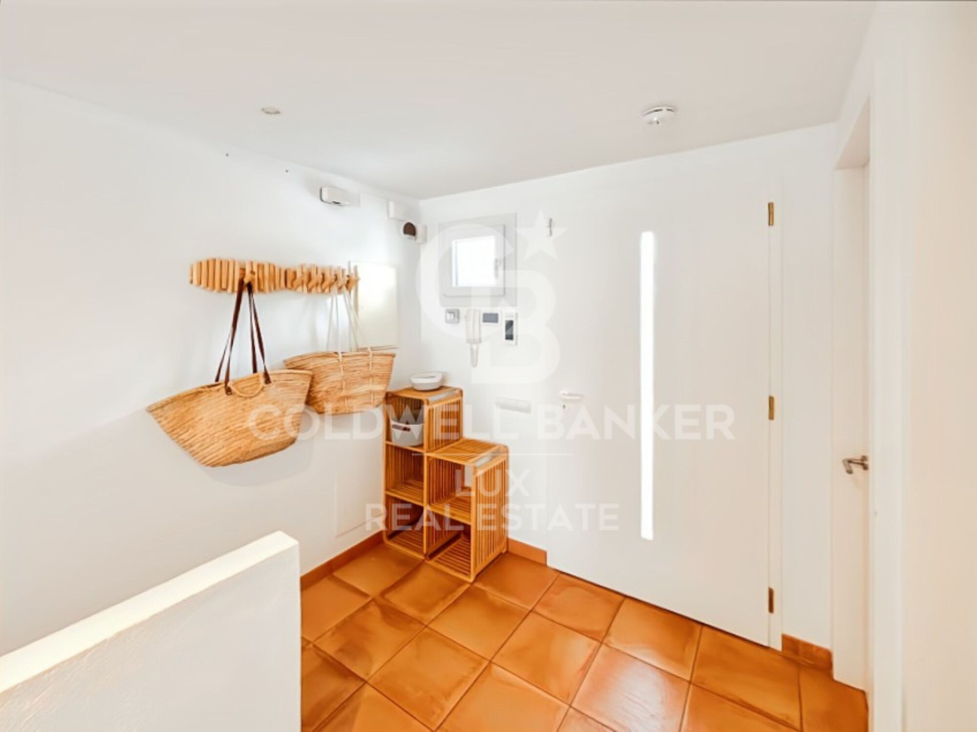 Casa muy cerca de la playa con vistas al mar y garaje en Cadaqués