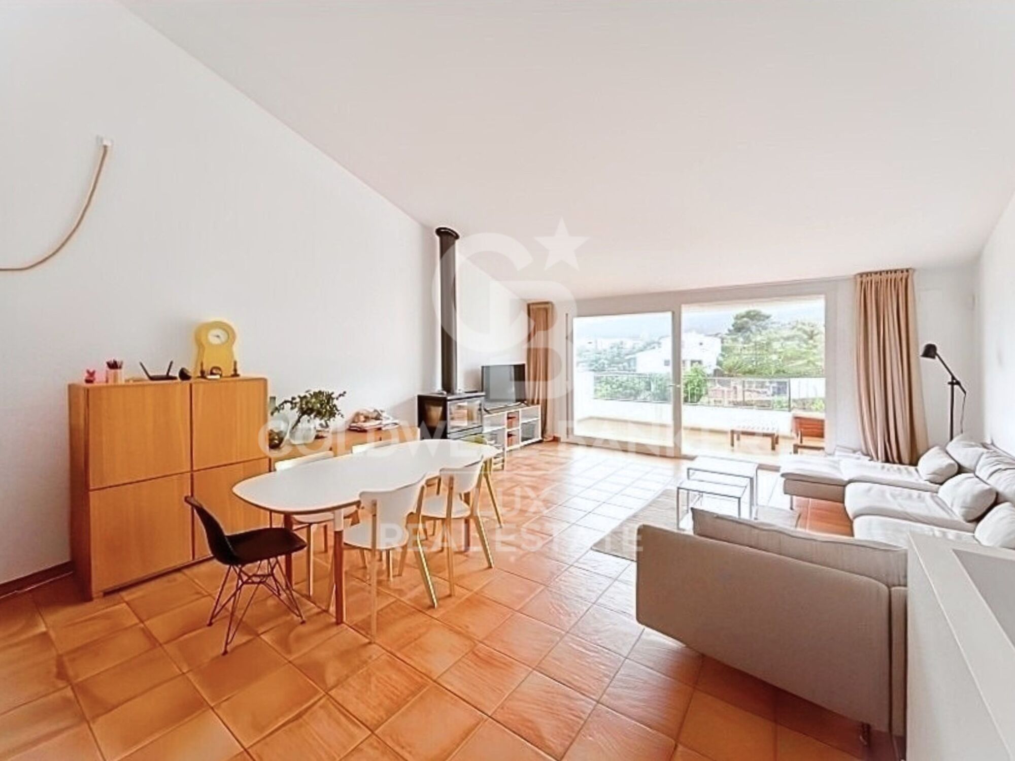 Casa muy cerca de la playa con vistas al mar y garaje en Cadaqués