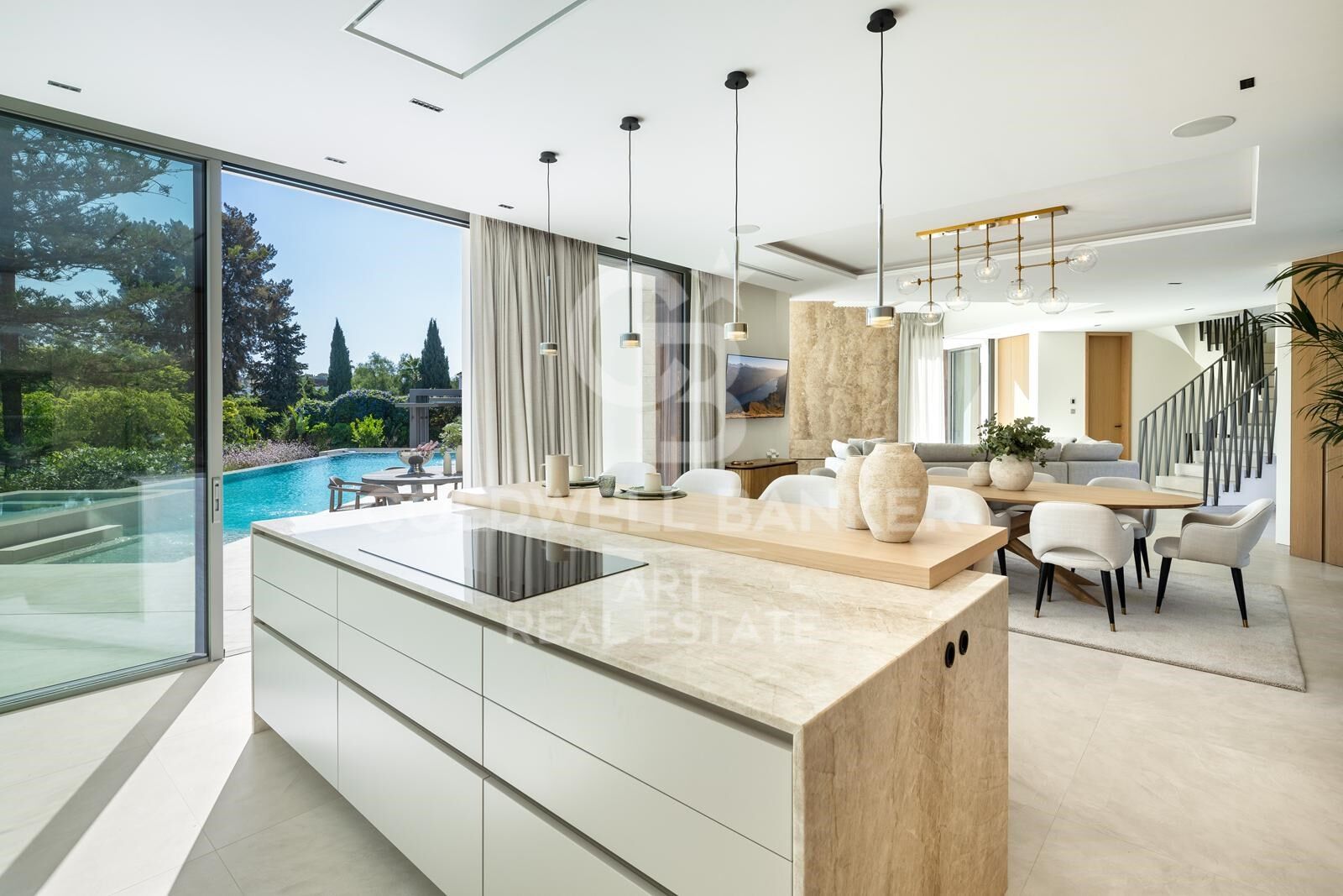 Außergewöhnliche Villa in erster Golflinie am Las Brisas Golf Club, Nueva Andalucía