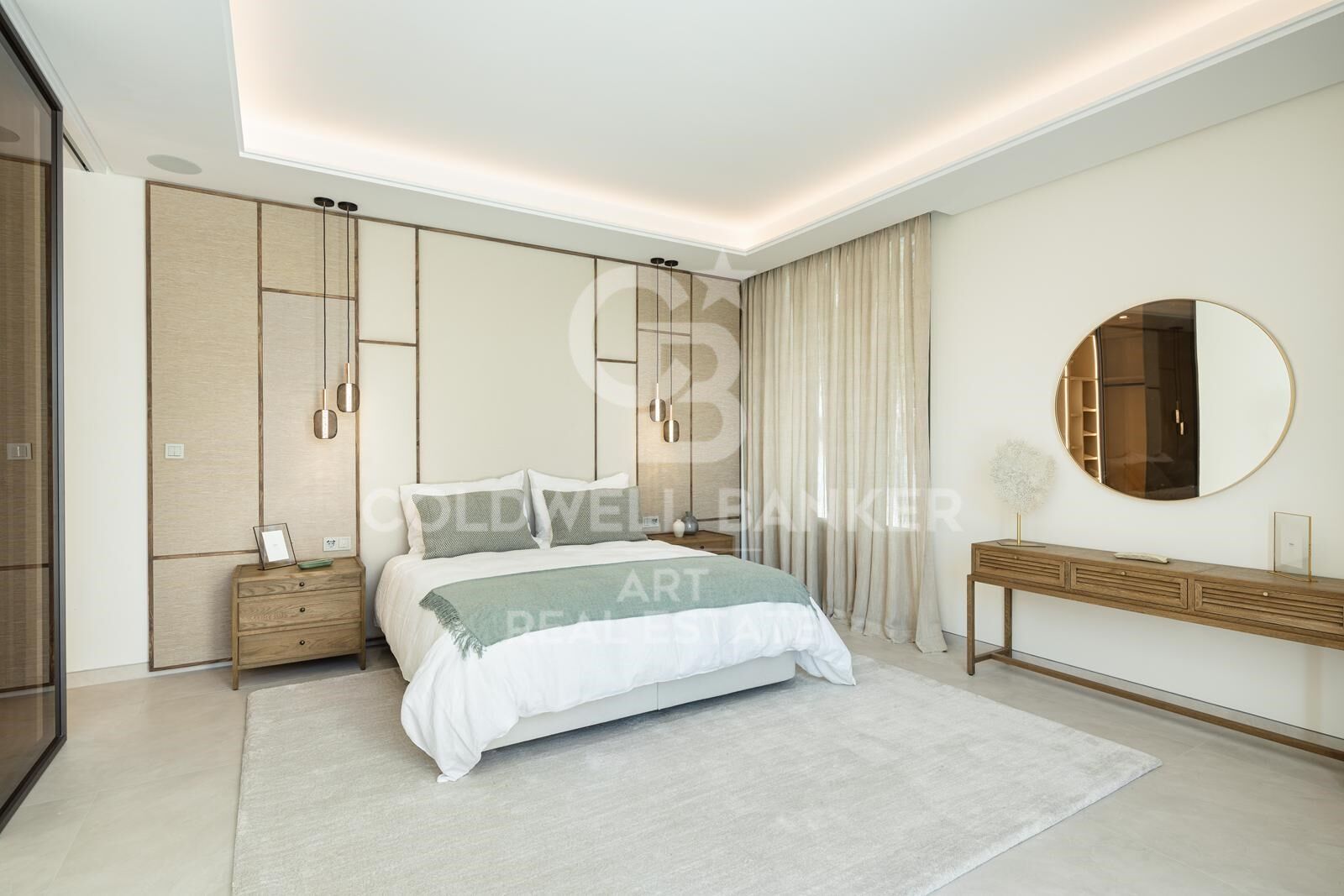 Außergewöhnliche Villa in erster Golflinie am Las Brisas Golf Club, Nueva Andalucía