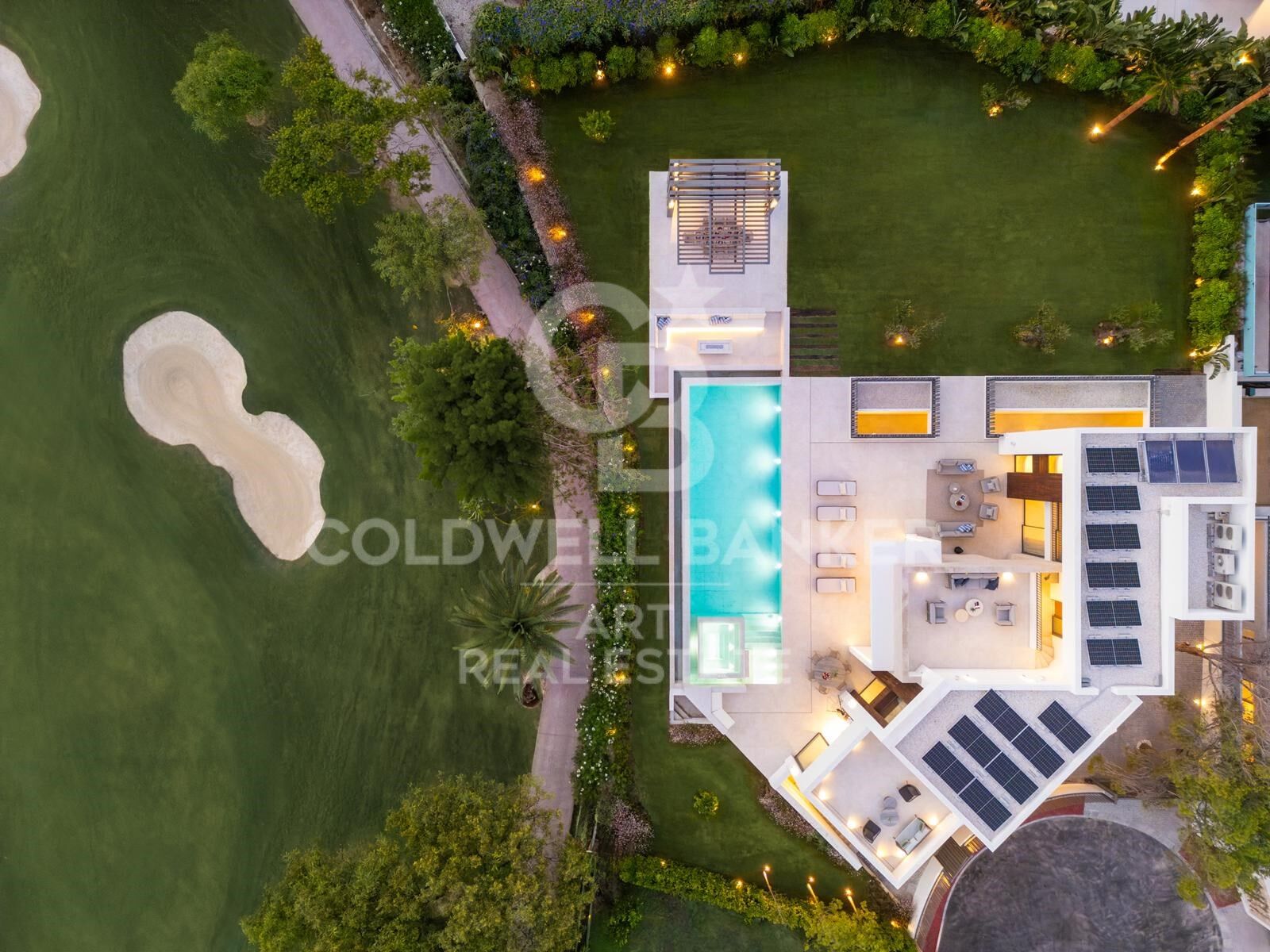 Frontline golf luxury signature villa in Las Brisas, Nueva Andalucía
