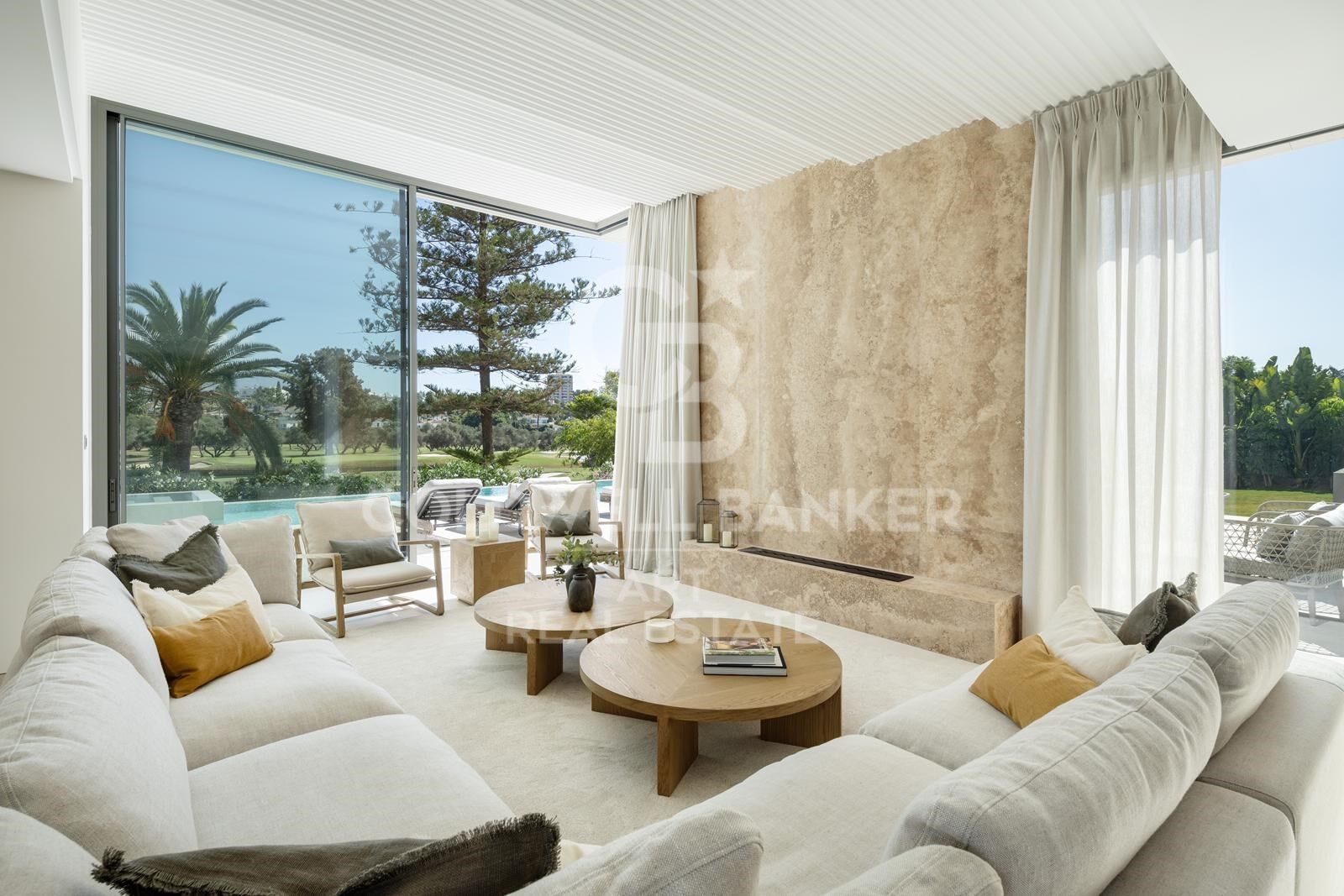 Frontline golf luxury signature villa in Las Brisas, Nueva Andalucía