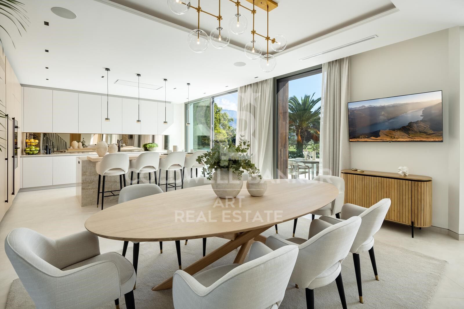 Frontline golf luxury signature villa in Las Brisas, Nueva Andalucía