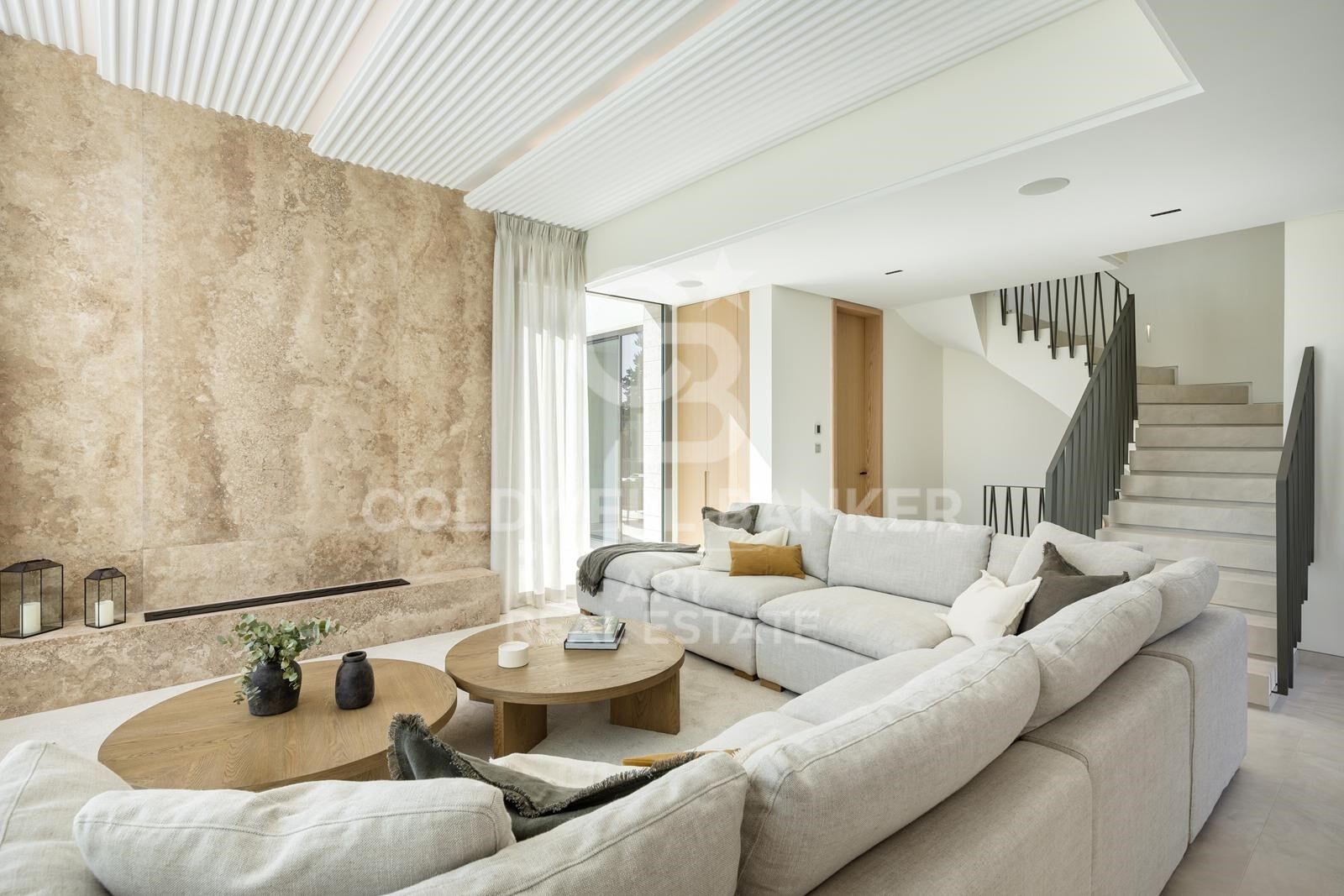 Villa de lujo en primera linea de golf en Las Brisas, Nueva Andalucía