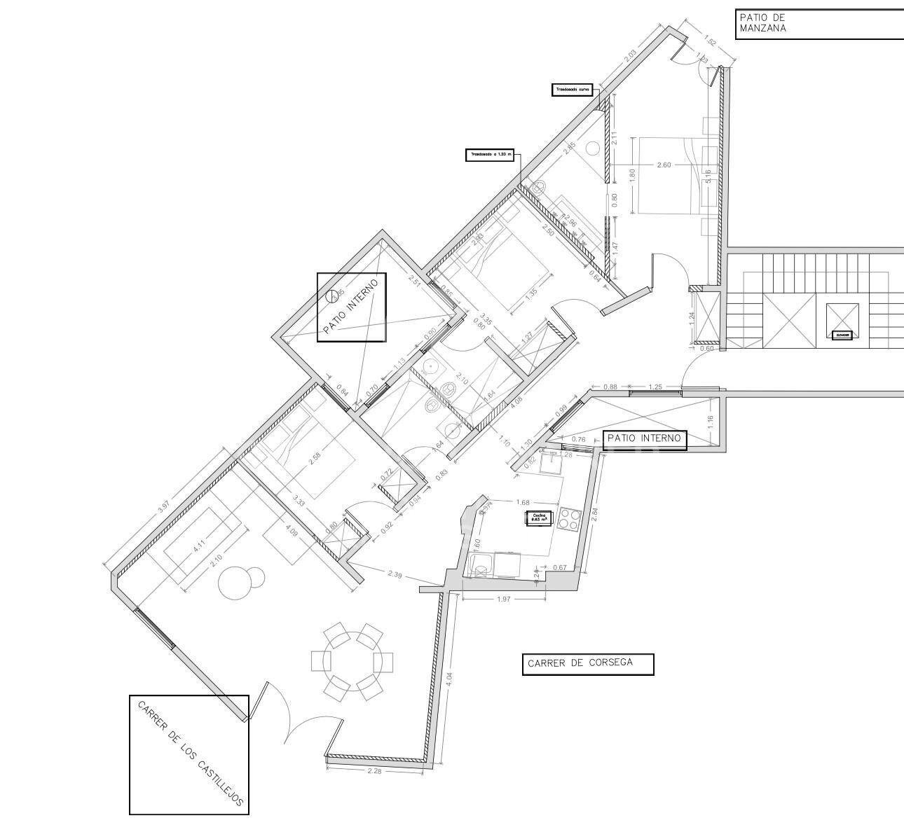 Appartement entièrement rénové dans un immeuble noble à deux pas de la Sagrada Família