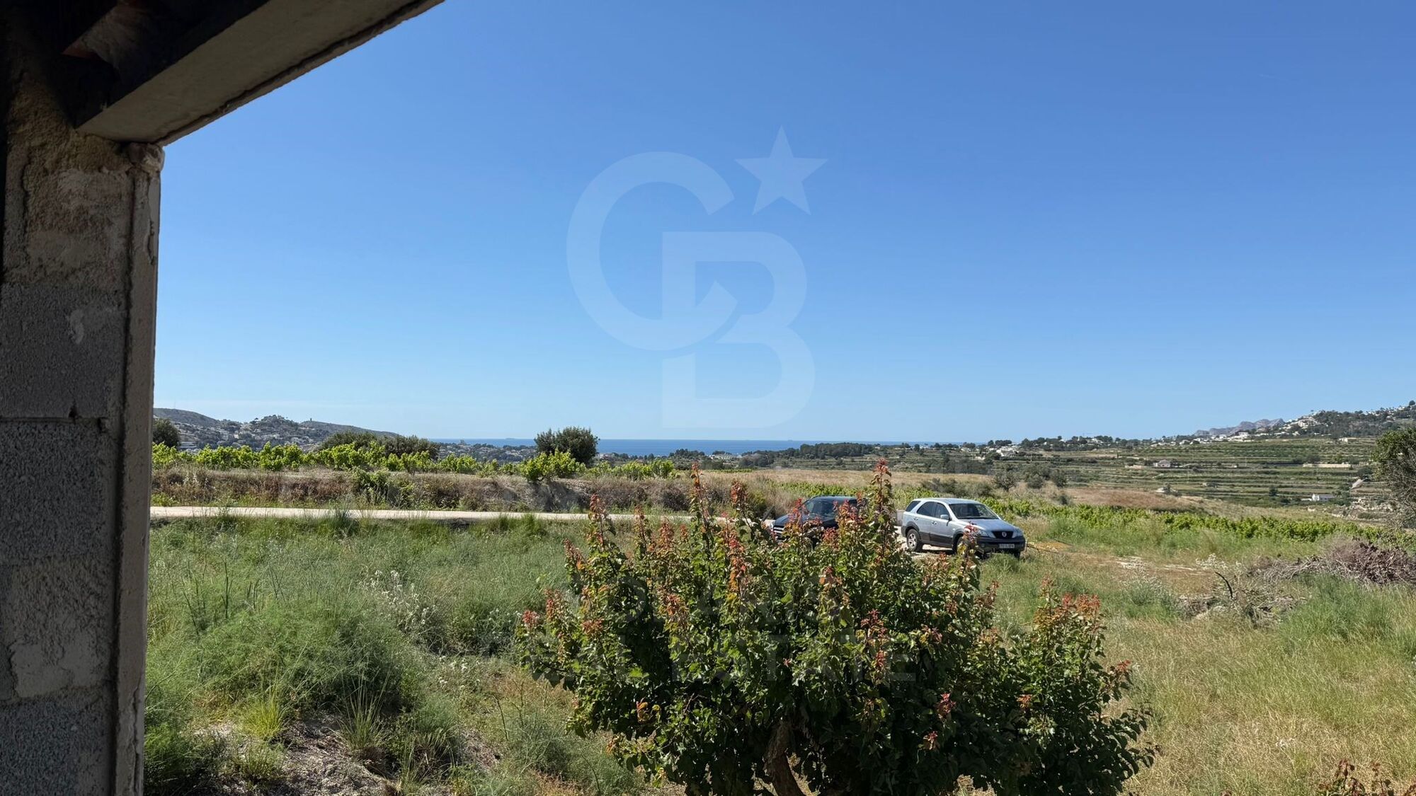 ZWEI GRUNDSTÜCKE MIT SEELE UND UNENDLICHER AUSSICHT - 20.000 m², aufgeteilt in zwei Grundstücke von je 10.000 m²