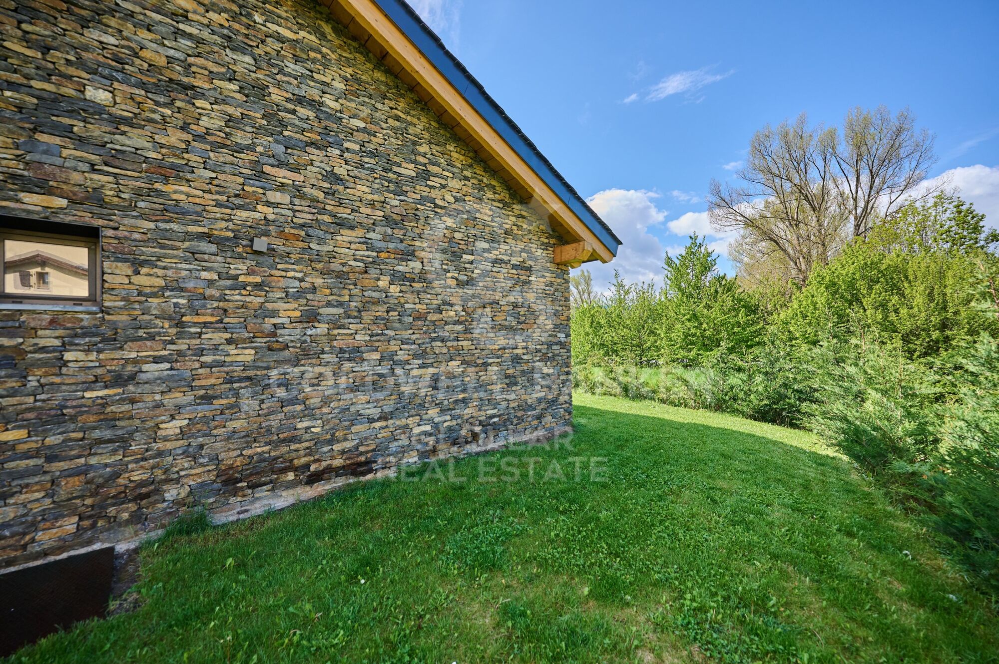 House 3 Bedrooms Sale Bourg-Madame