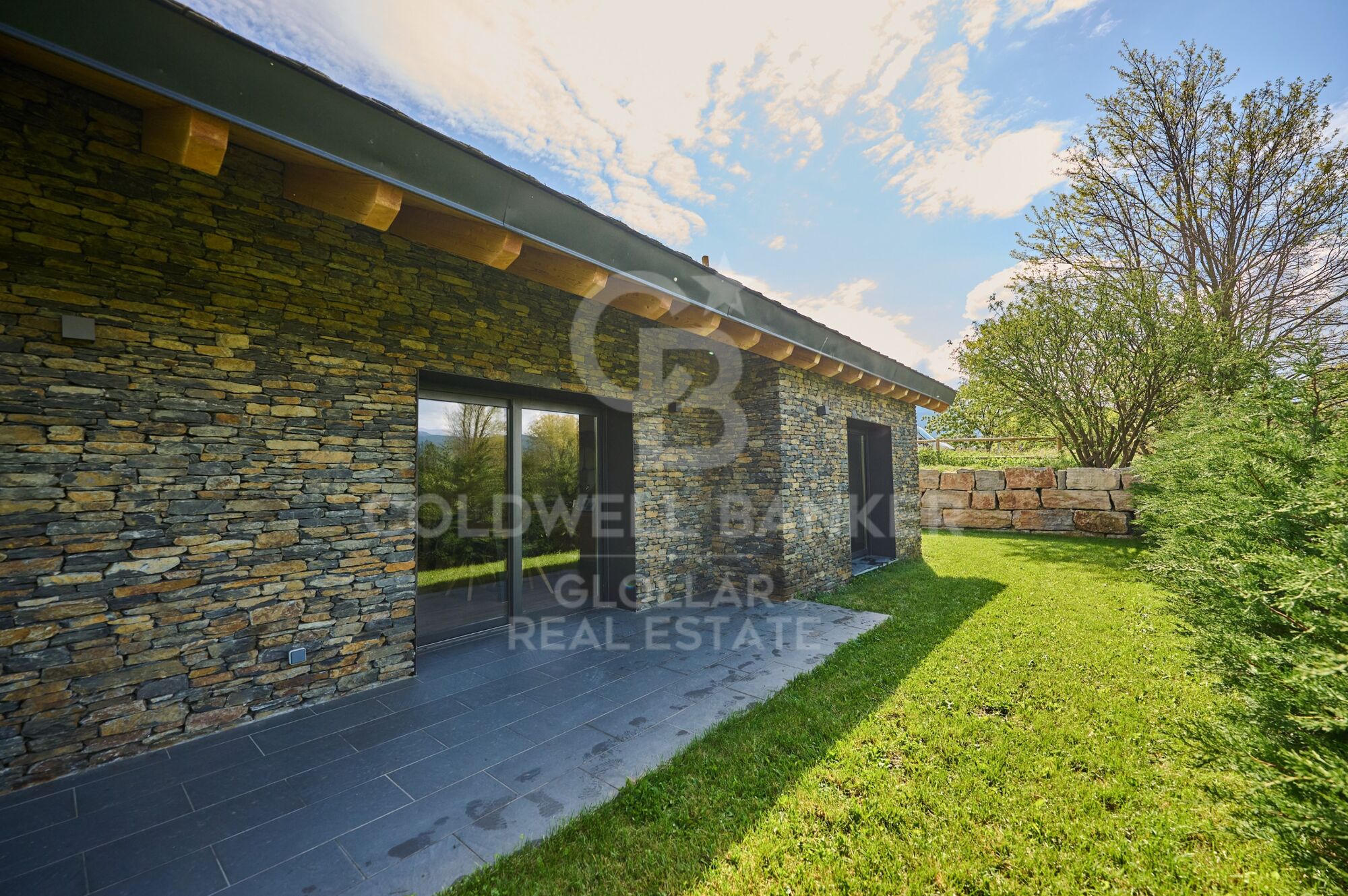 House 3 Bedrooms Sale Bourg-Madame