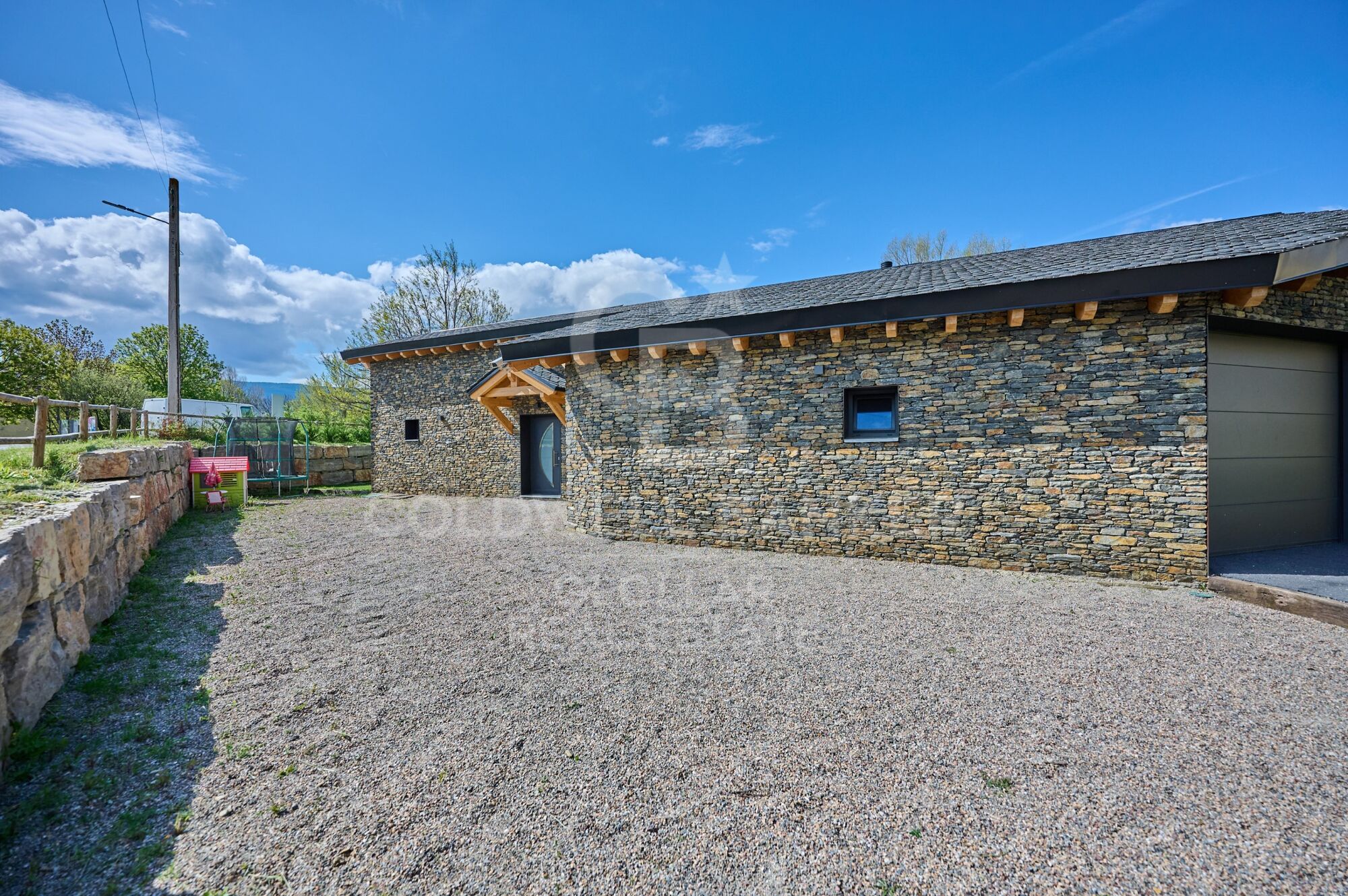 House 3 Bedrooms Sale Bourg-Madame