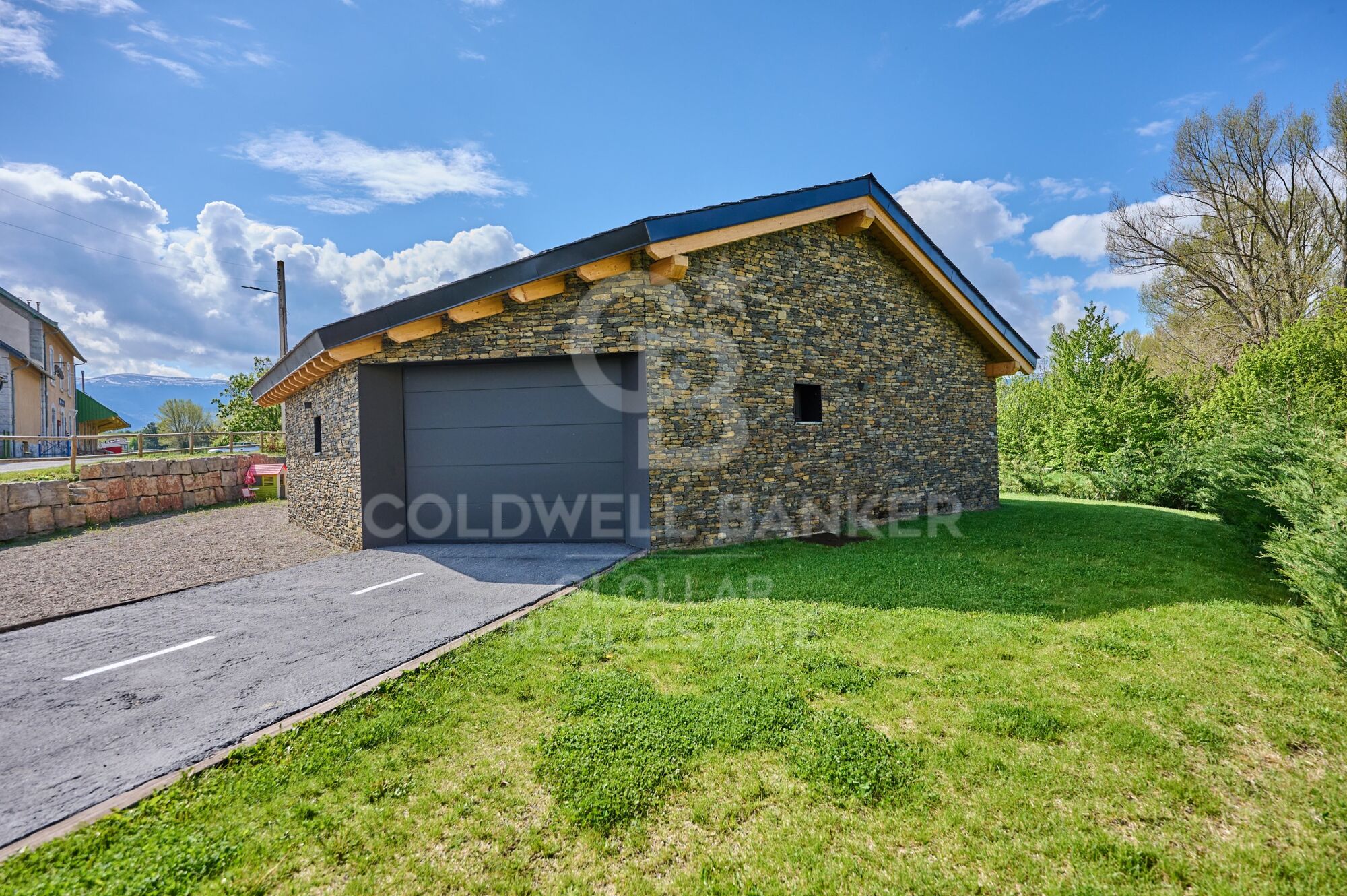 House 3 Bedrooms Sale Bourg-Madame